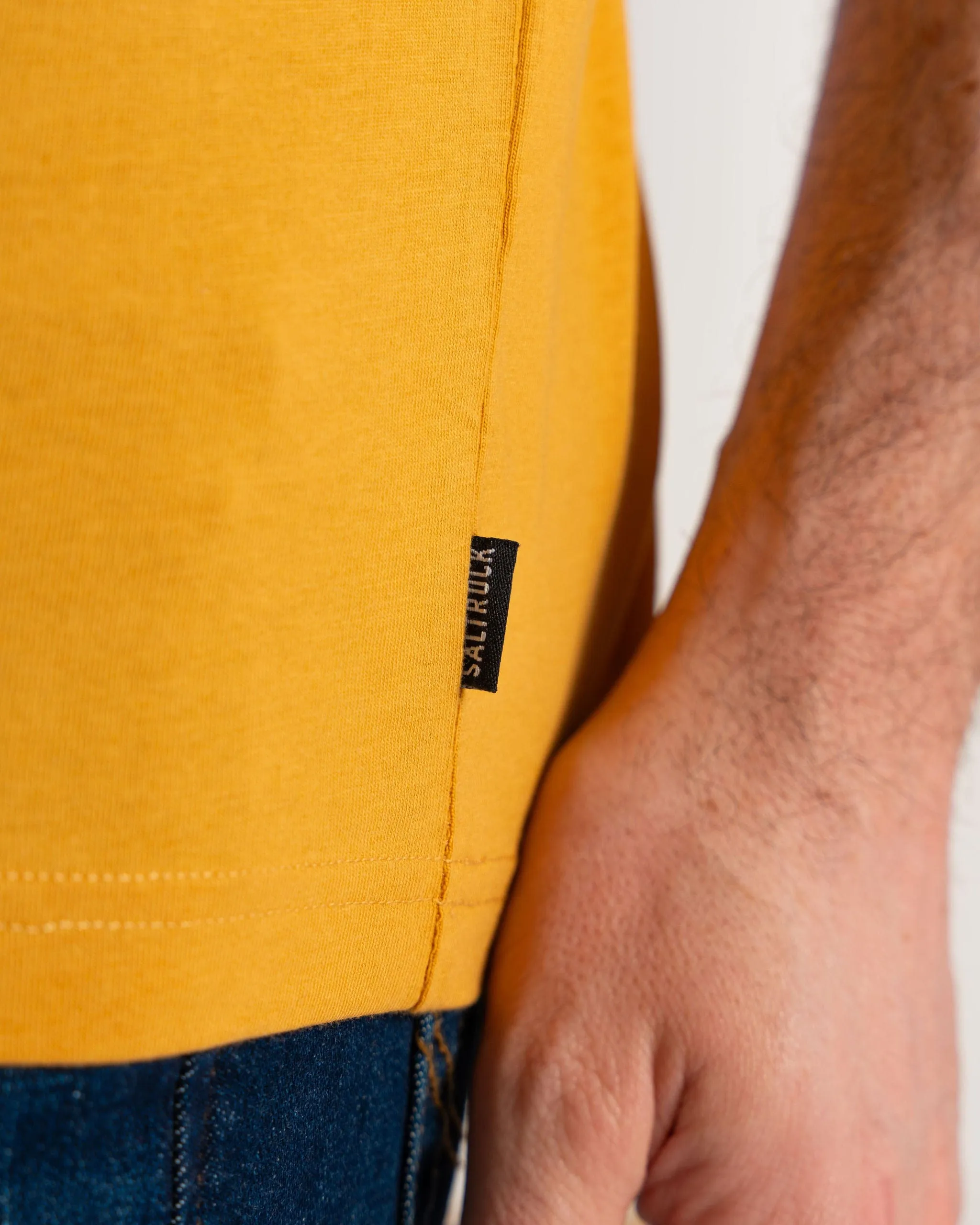 casual top Simple yet stylish AC Highway - Mens Short Sleeve T-Shirt - Yellow