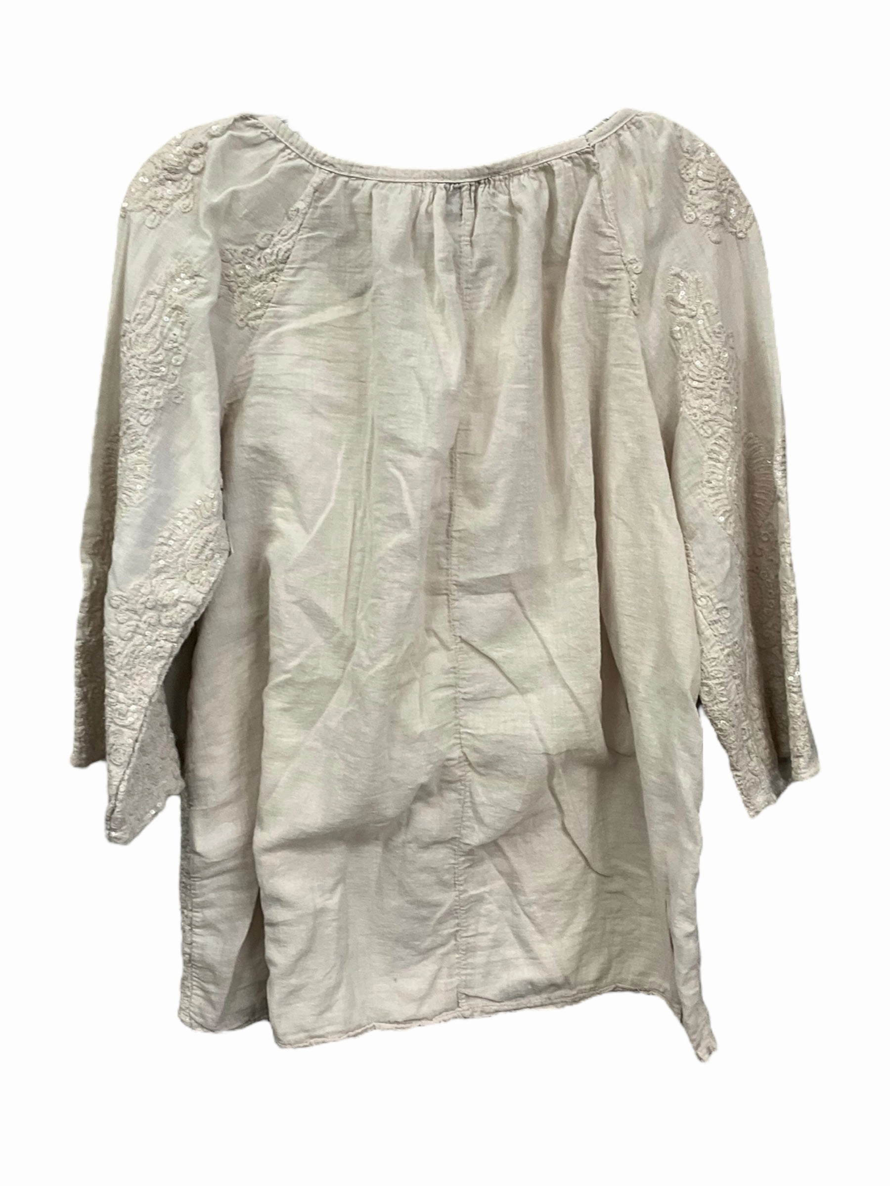 Cream Blouse 3/4 Sleeve Belle Point, Size S All Season Wear Fabric Versatile Layering Cut