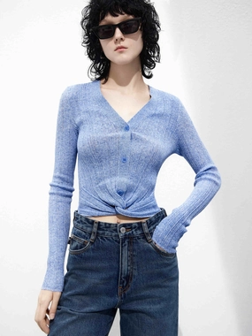 Layered Edge Detailing High Durability Fabric Twist Detail Knit Top