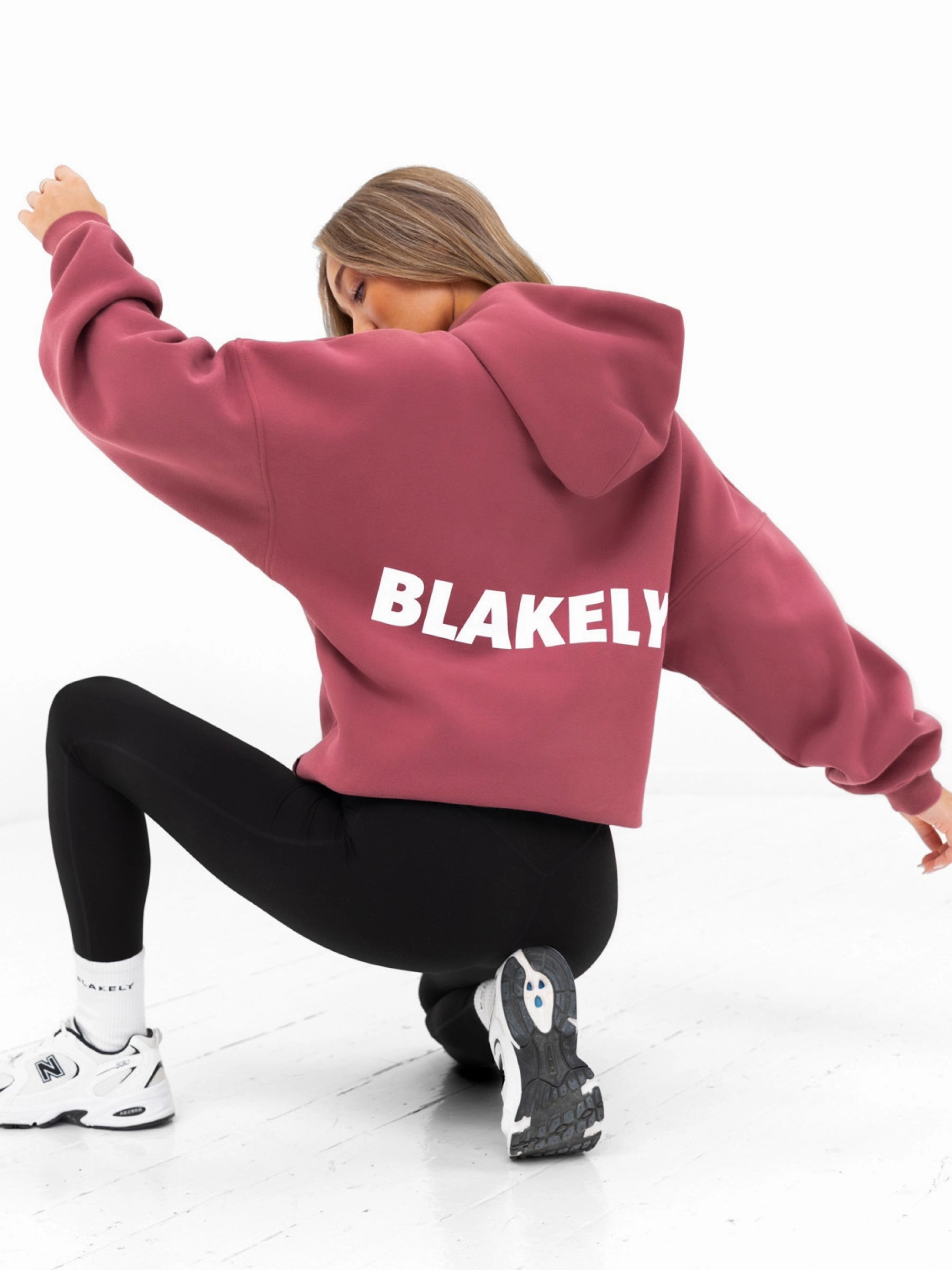 Minimal Comfort Amelie Oversized Hoodie - Dark Pink
