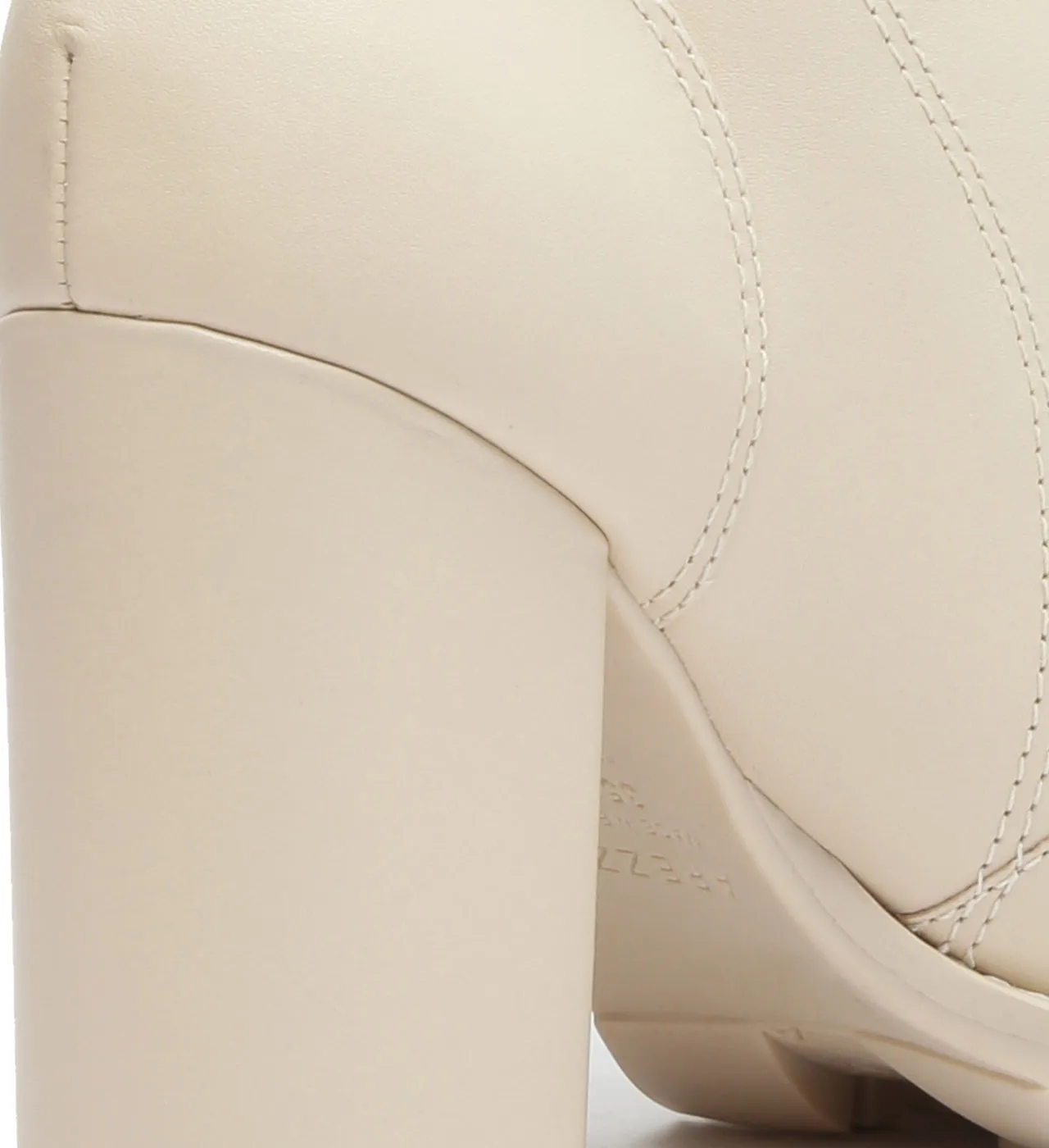 Snow Activity Seamless Comfort Snow Trekker Lizza Leather Bootie