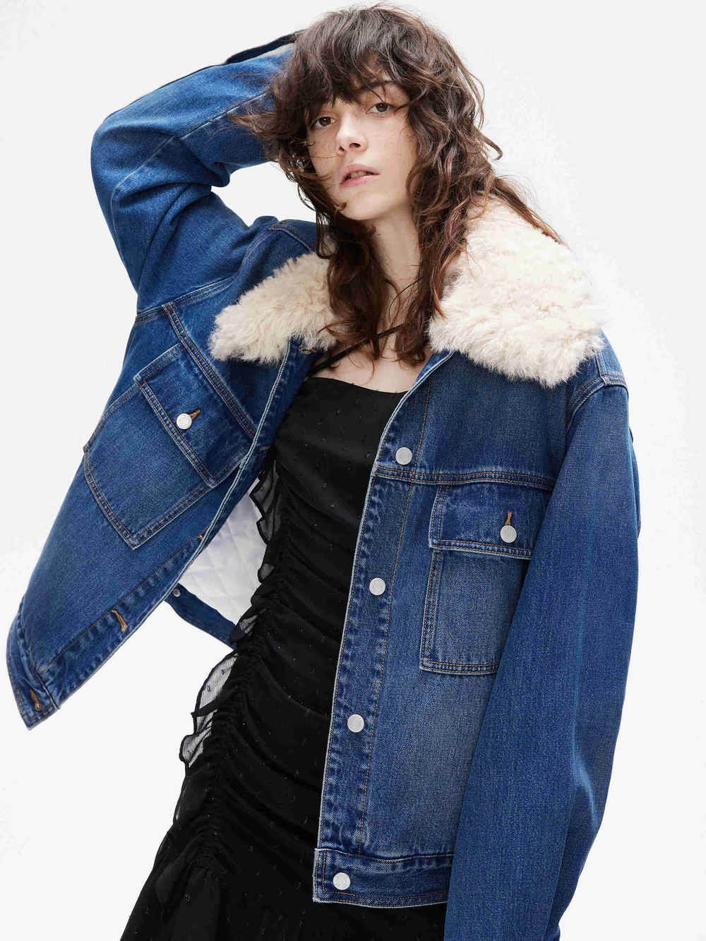 Fuzzy Collar Denim Jacket Easy Care Material Four Way Stretch