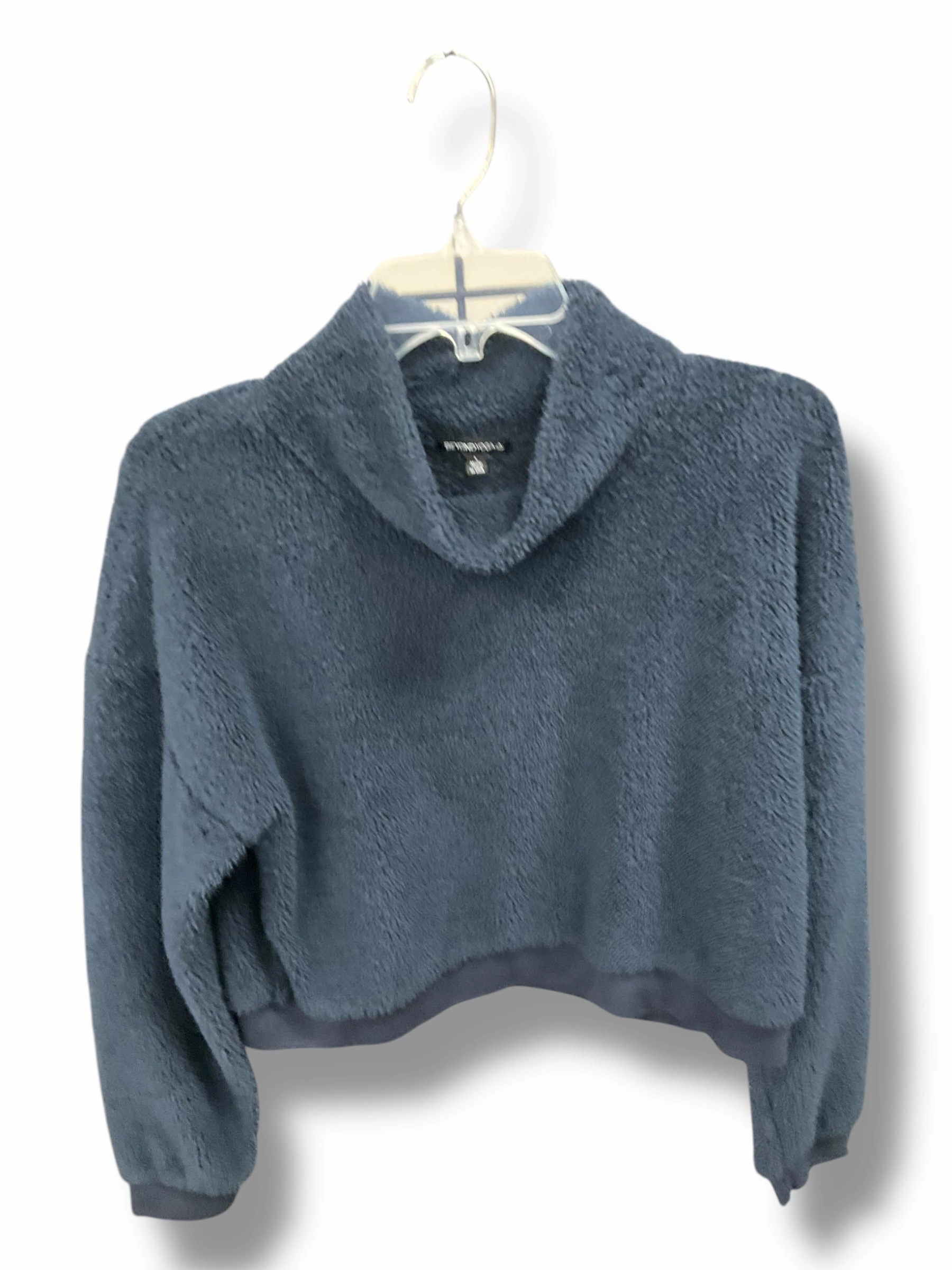 NonRestrictive Armholes Athletic Sweatshirt Crewneck By Beyond Yoga In Navy, Size: L
