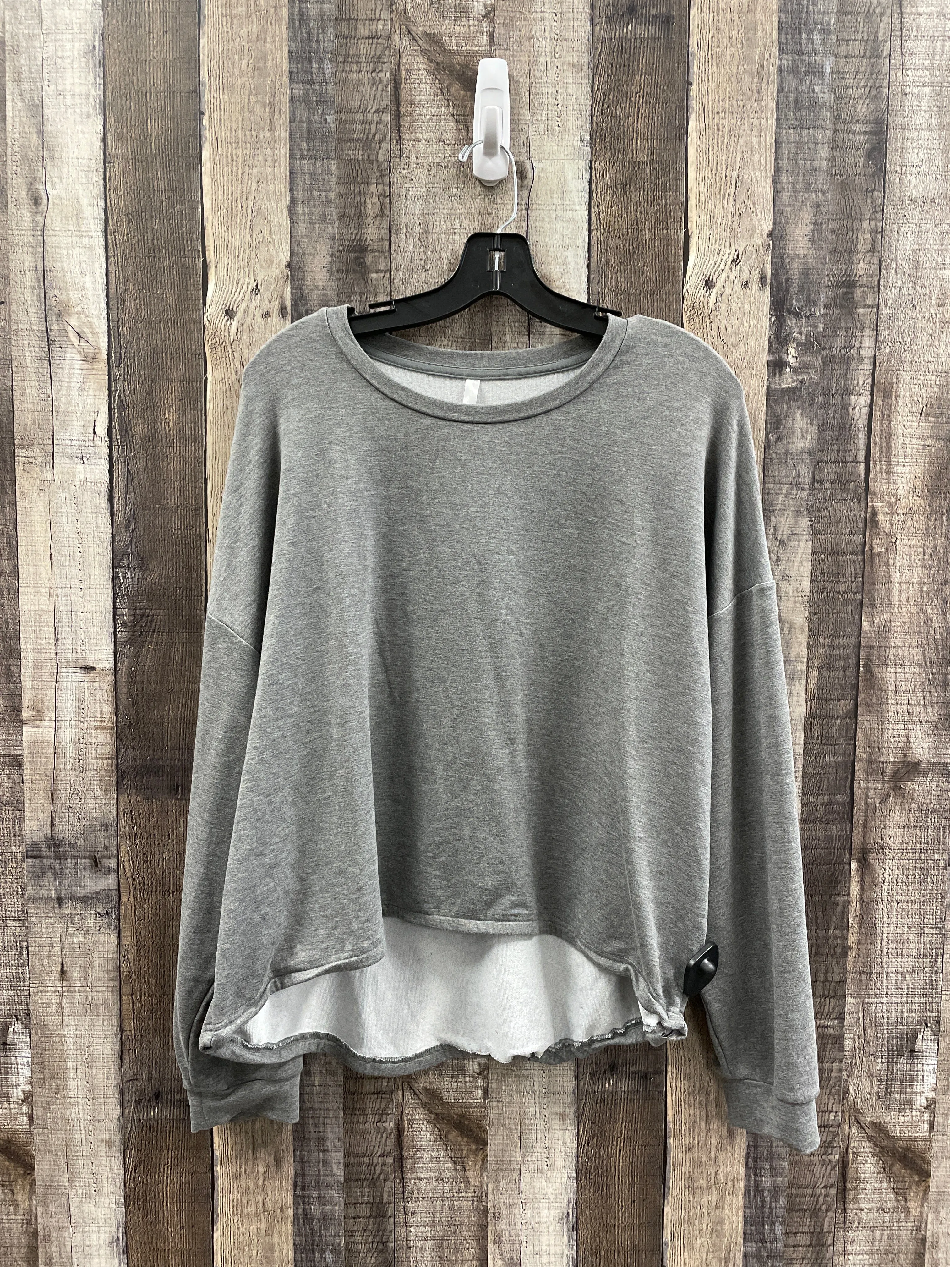 Athletic Top Long Sleeve Crewneck By Fabletics In Grey, Size: Xl Versatile Base Layer