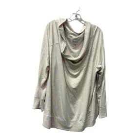 SoftInteriorLining EthicallySourcedMaterial Athletic Top Ls Crewneck By Athleta In Tan, Size:3X