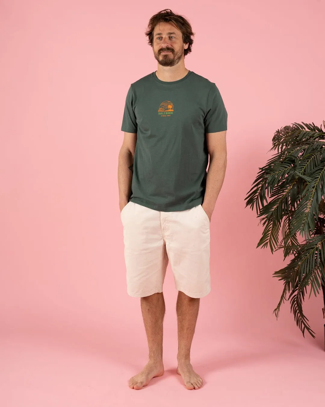 proper length Atlantic Adventure - Mens Short Sleeve T-Shirt - Green