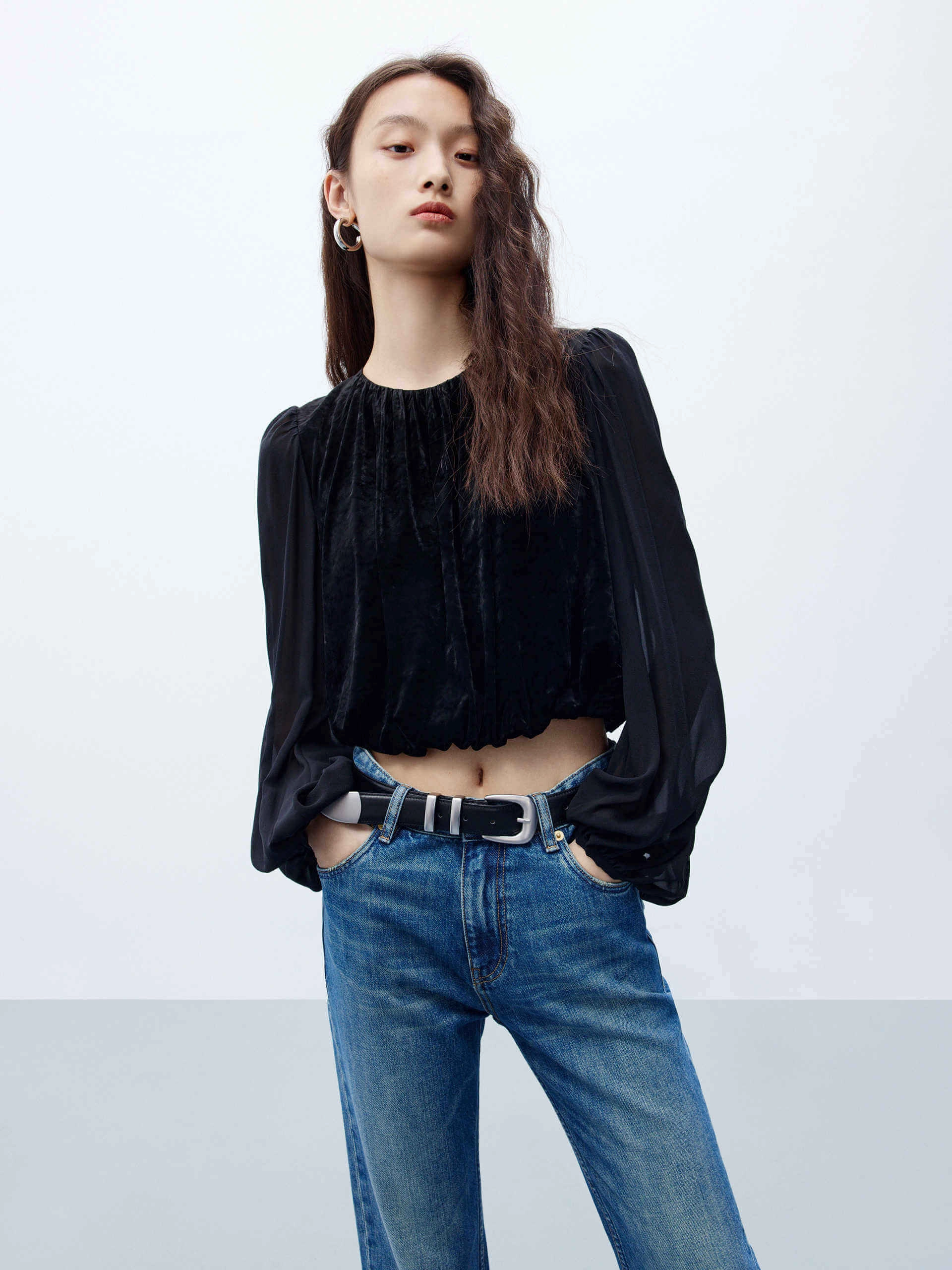 Ballon Sleeves Cropped Top Layered Knit Technology Sweat Wicking Properties