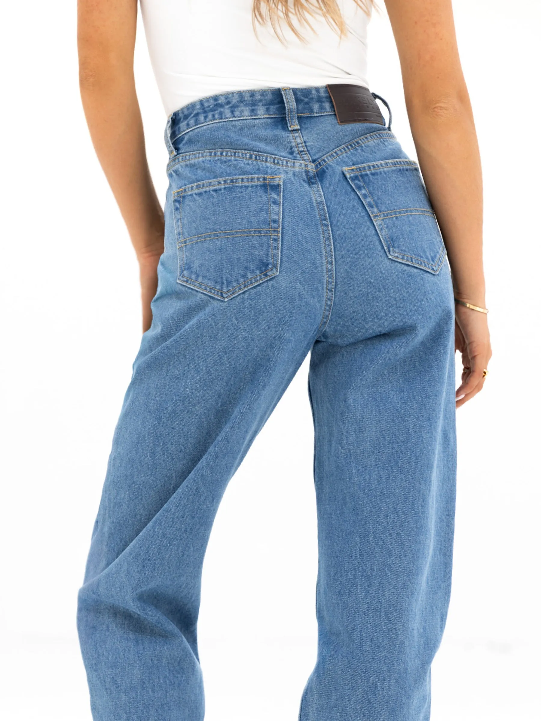 Blakely Mom Jeans - Mid Blue Stay Comfortable