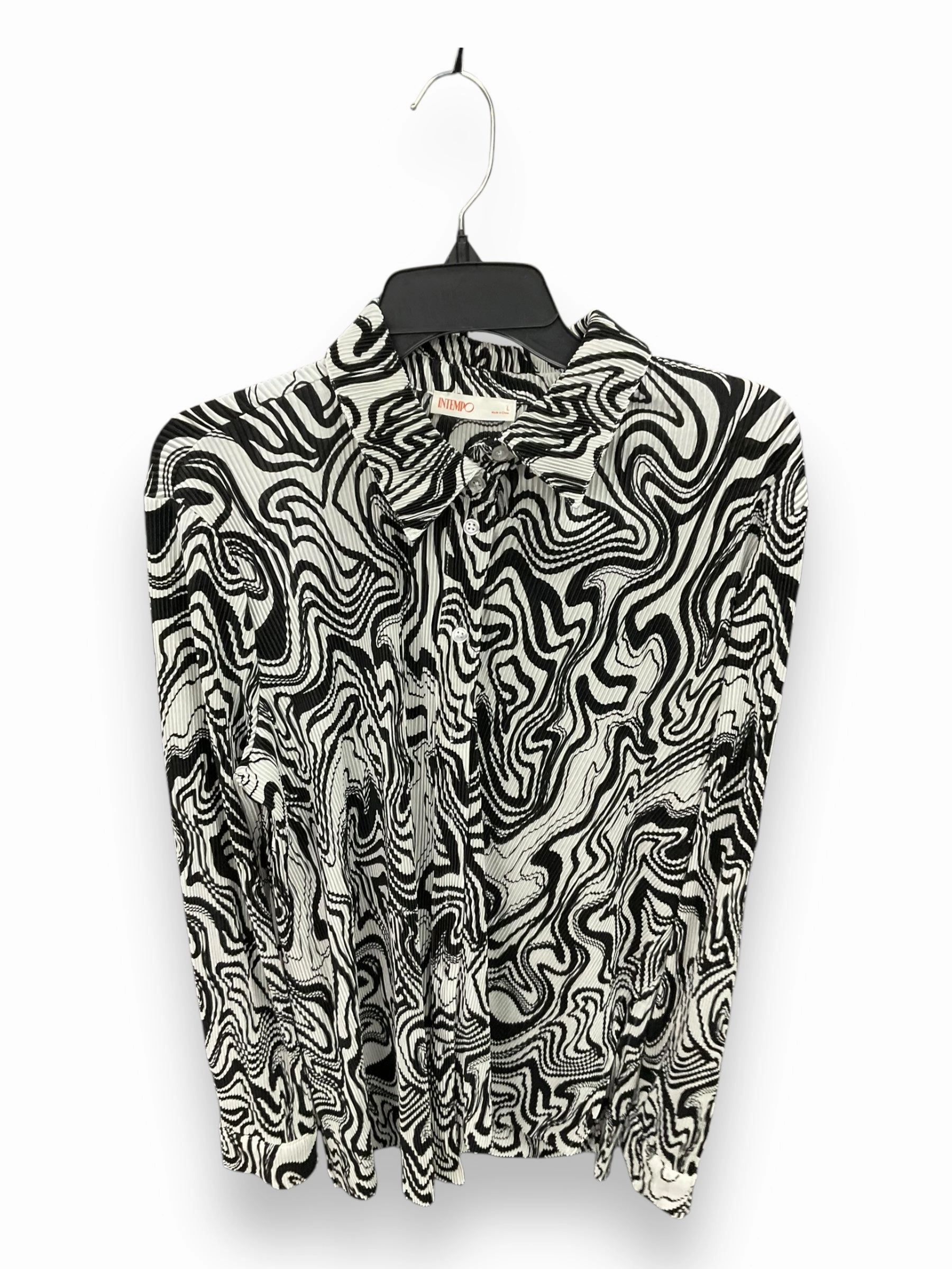 MultiFunctionalPockets Blouse Long Sleeve By Clothes Mentor In Black & White, Size: L