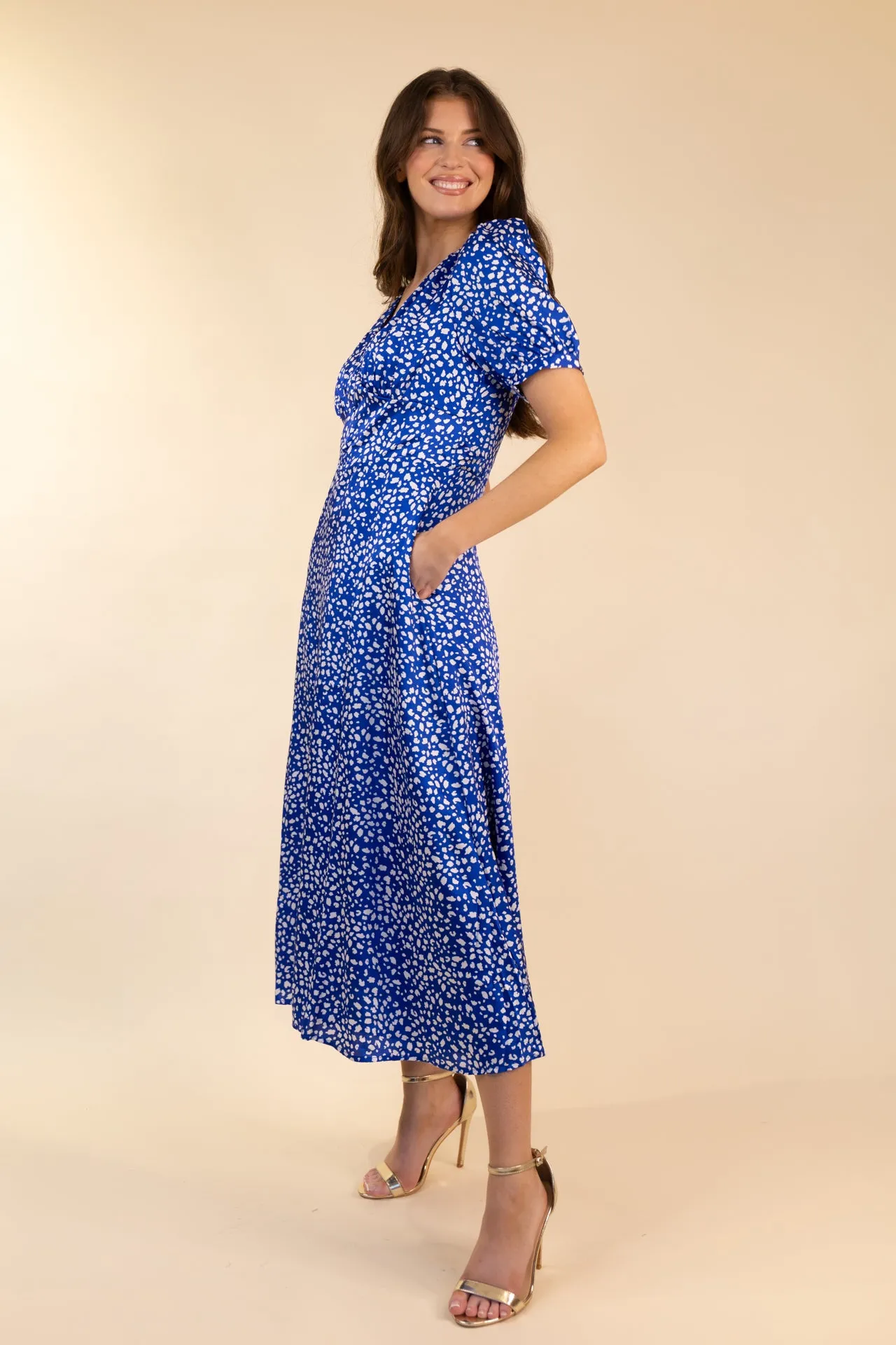 Day Outfit Blue & White Print Midi Dress