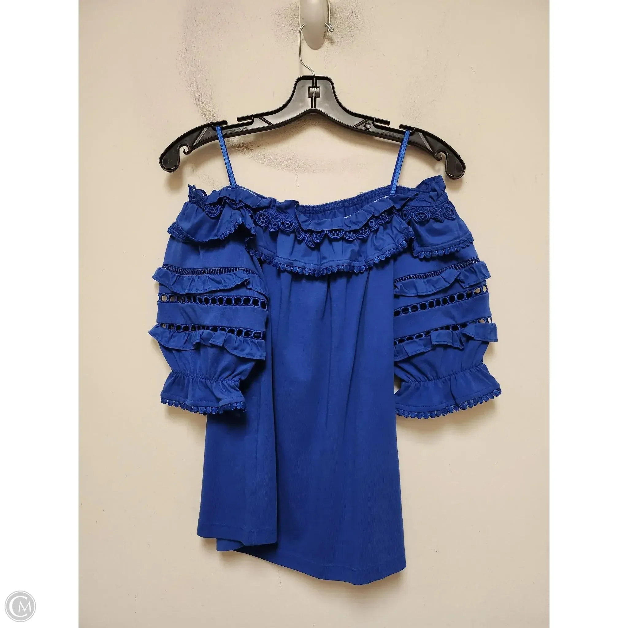 Top Short Sleeve Designer By Lilly Pulitzer In Blue, Size: Xs Versatile Performance
