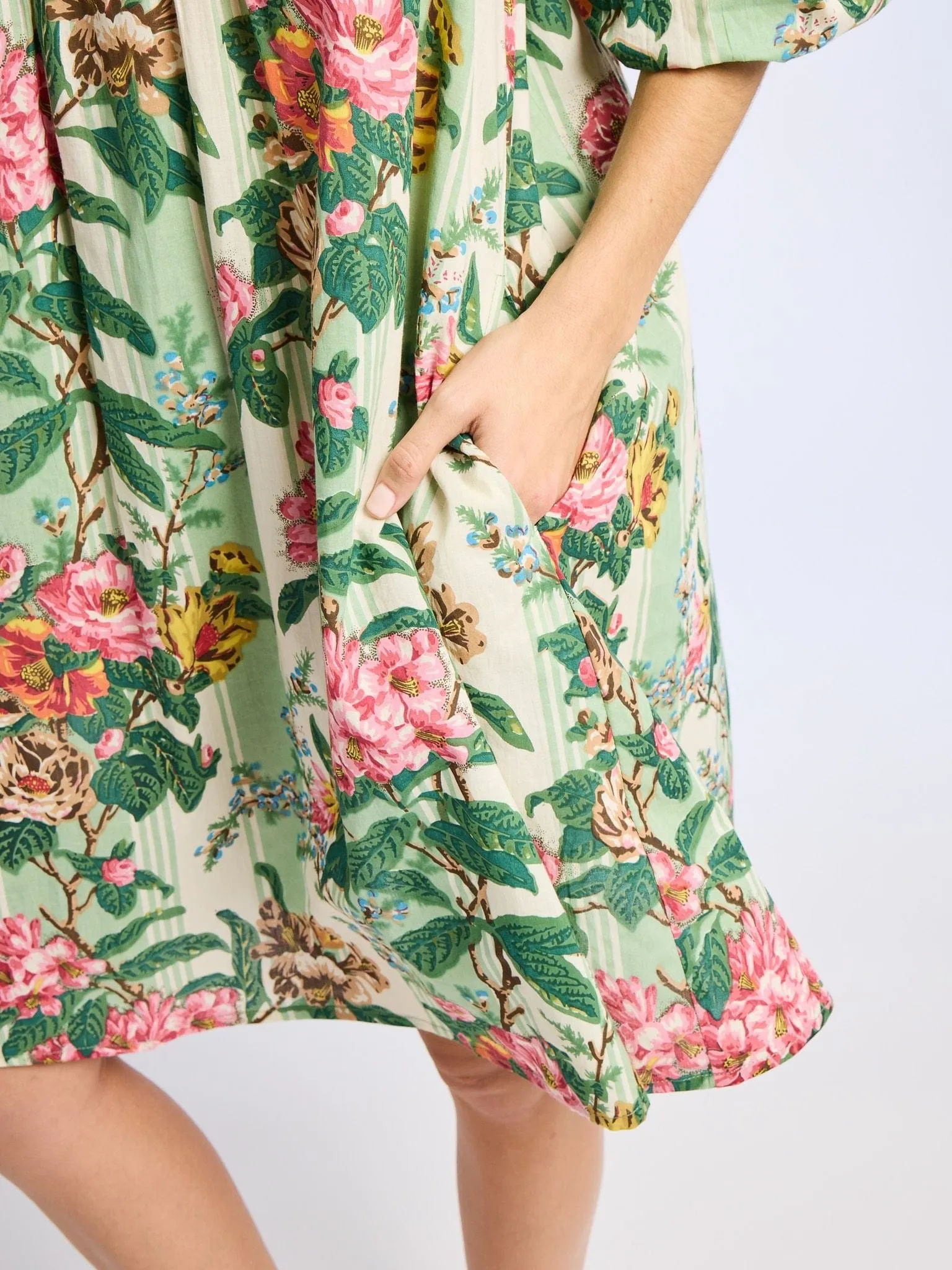 Refined Vibe Evening Classic Bonnie Dress in Garden Stripe