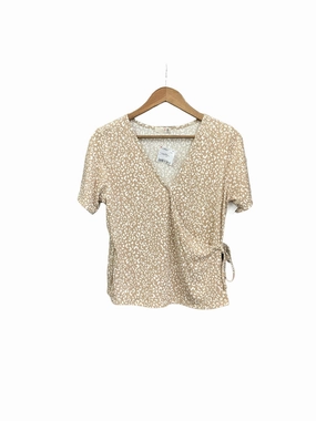 Top Short Sleeve By Clothes Mentor  Size: Xl OdorResistant Coating