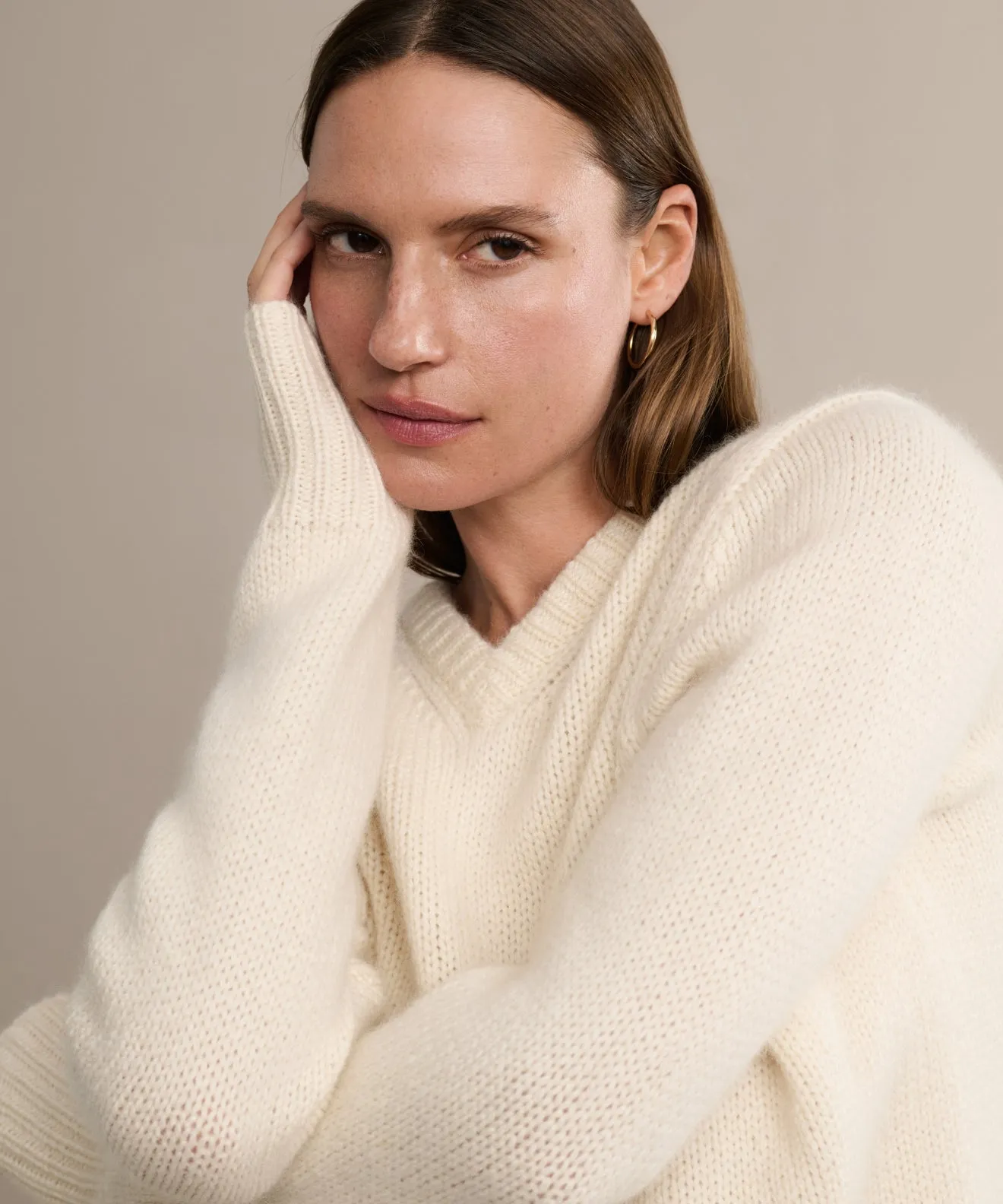 Cashmere Kate V-Neck Fashion Layers Breathable Warmth