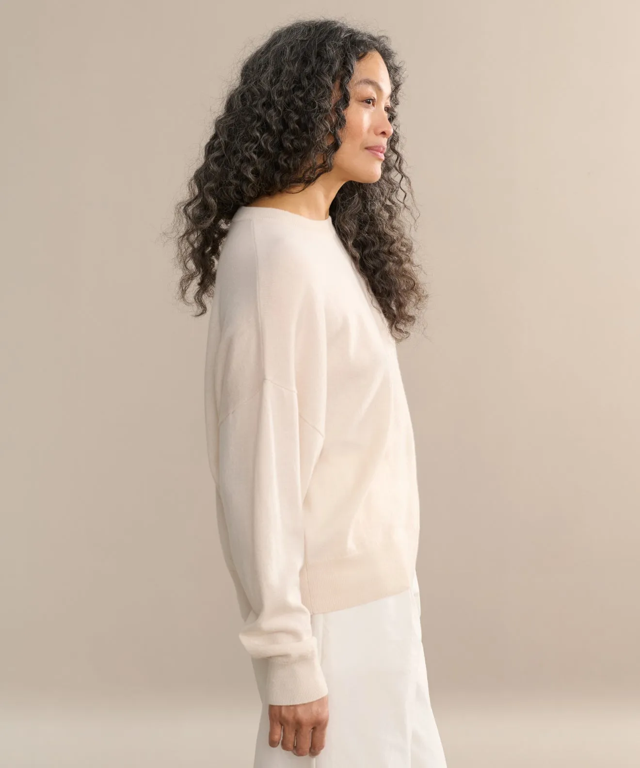 Versatile Layering Cashmere Marina Crewneck