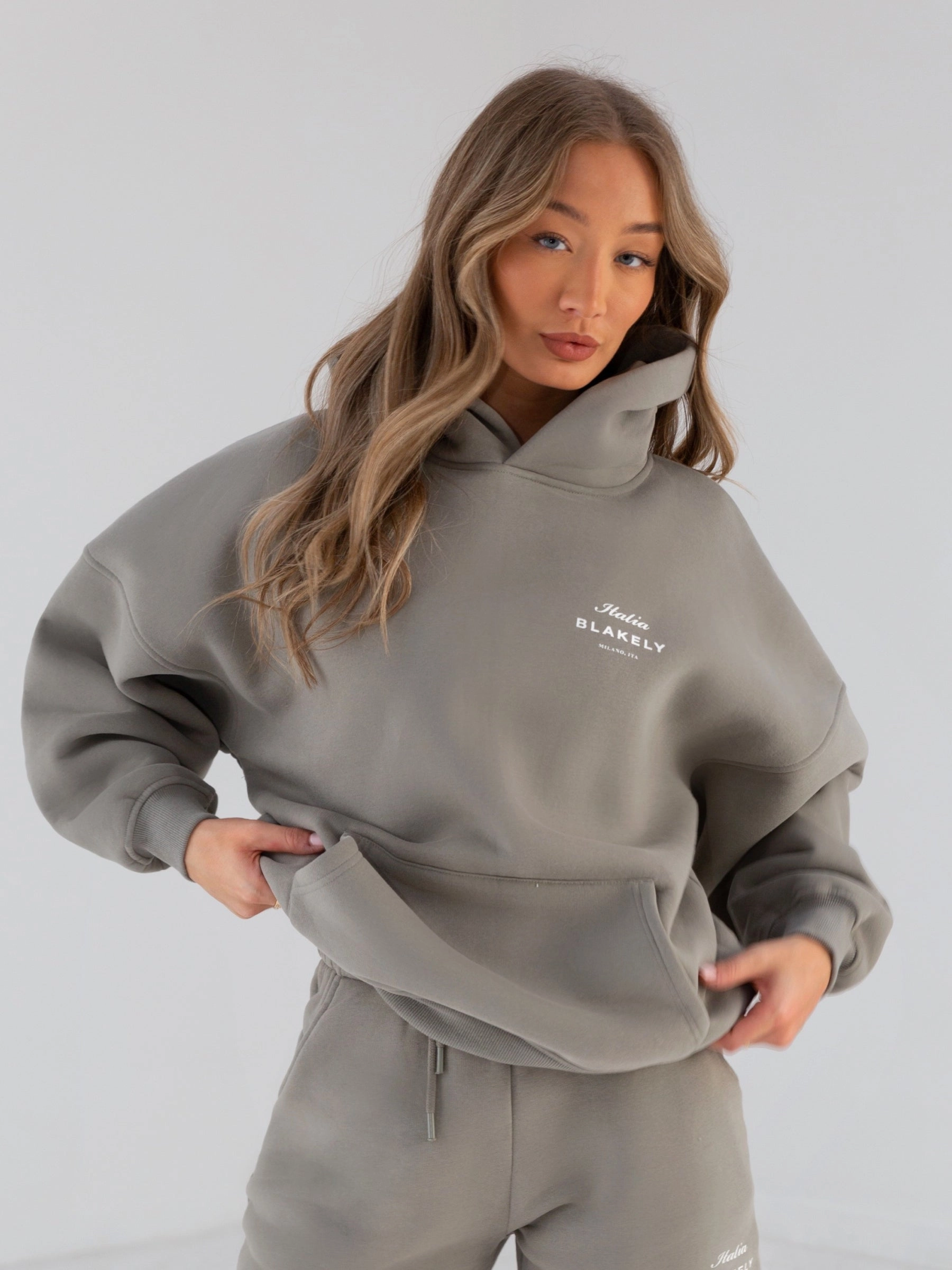 Italia Oversized Hoodie - Stone Grey Chill Layer Fit