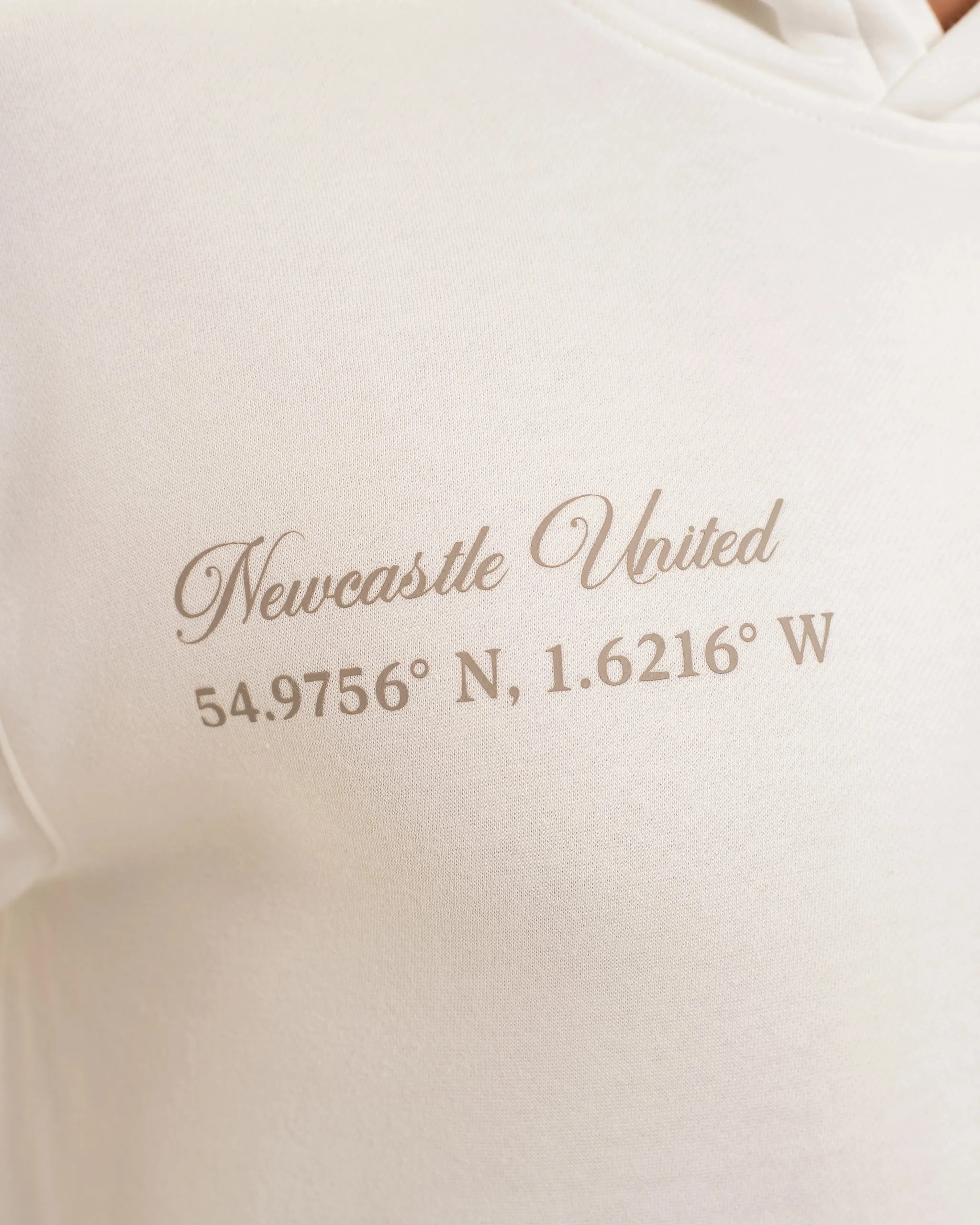 Knitwear Design Newcastle United NUFC Retro Crest White Hoodie
