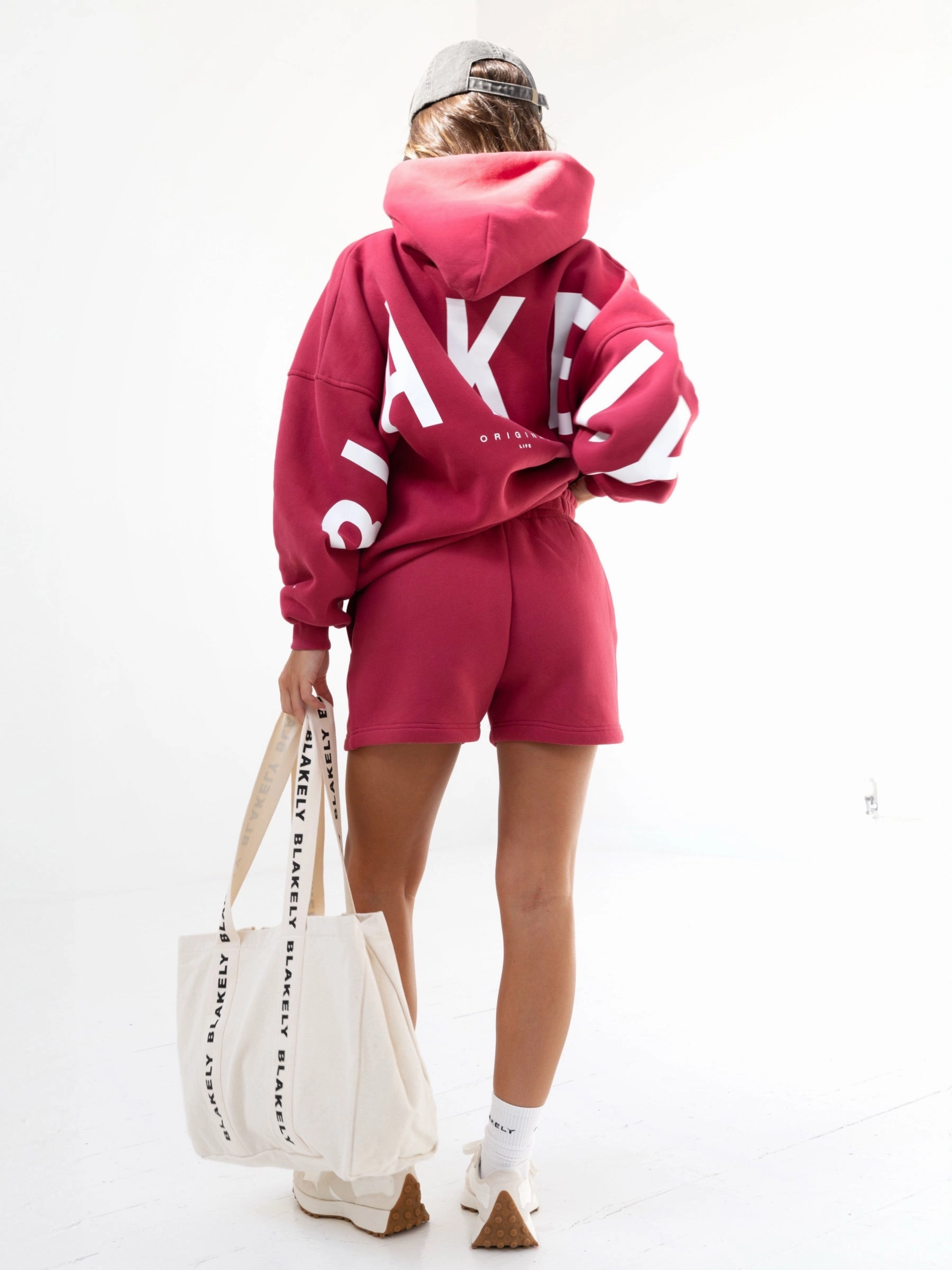 Isabel Oversized Hoodie - Deep Pink Brown bear like Numbat like