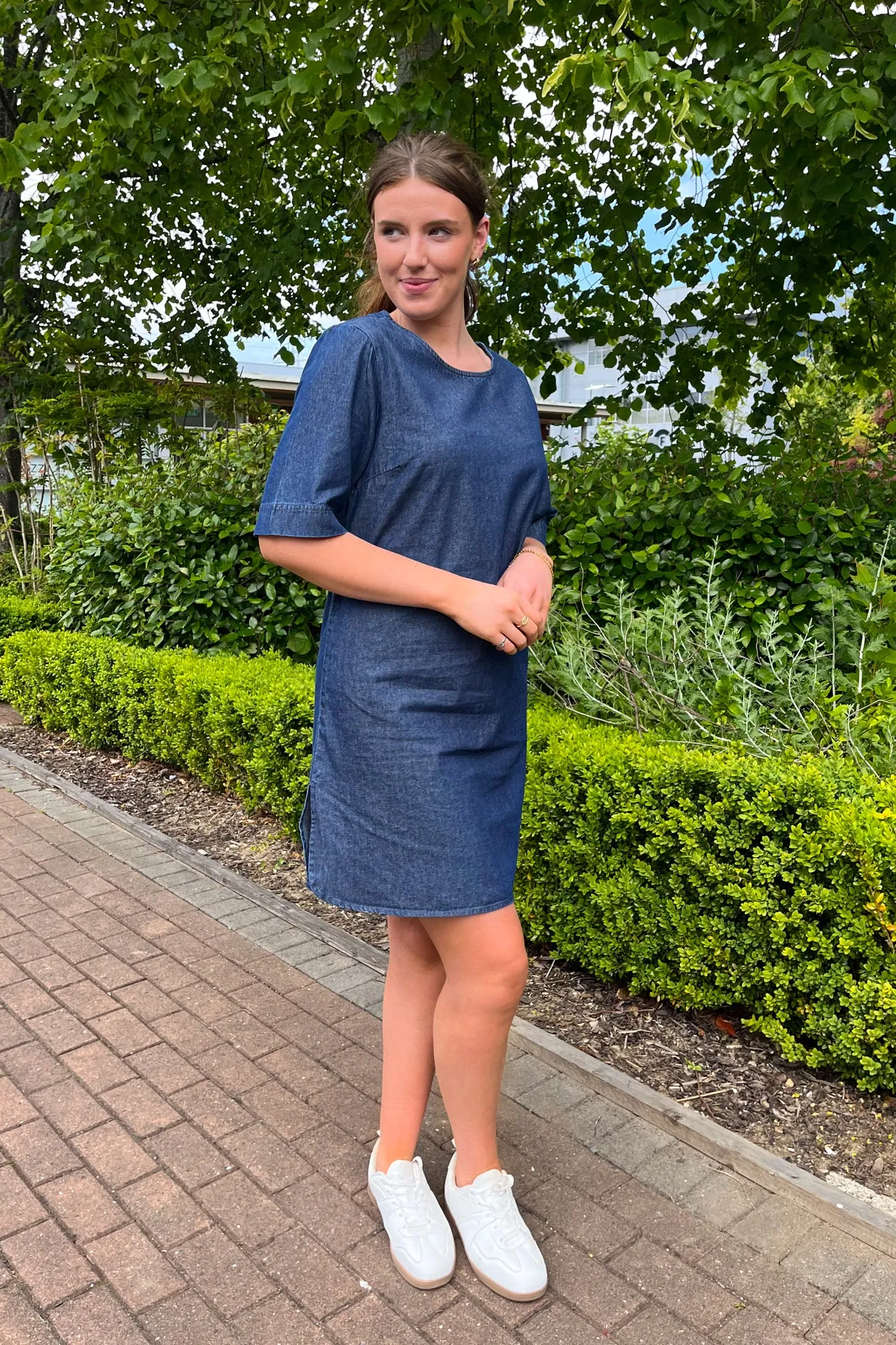 Printed-Lining Tenim Medium Blue Dress