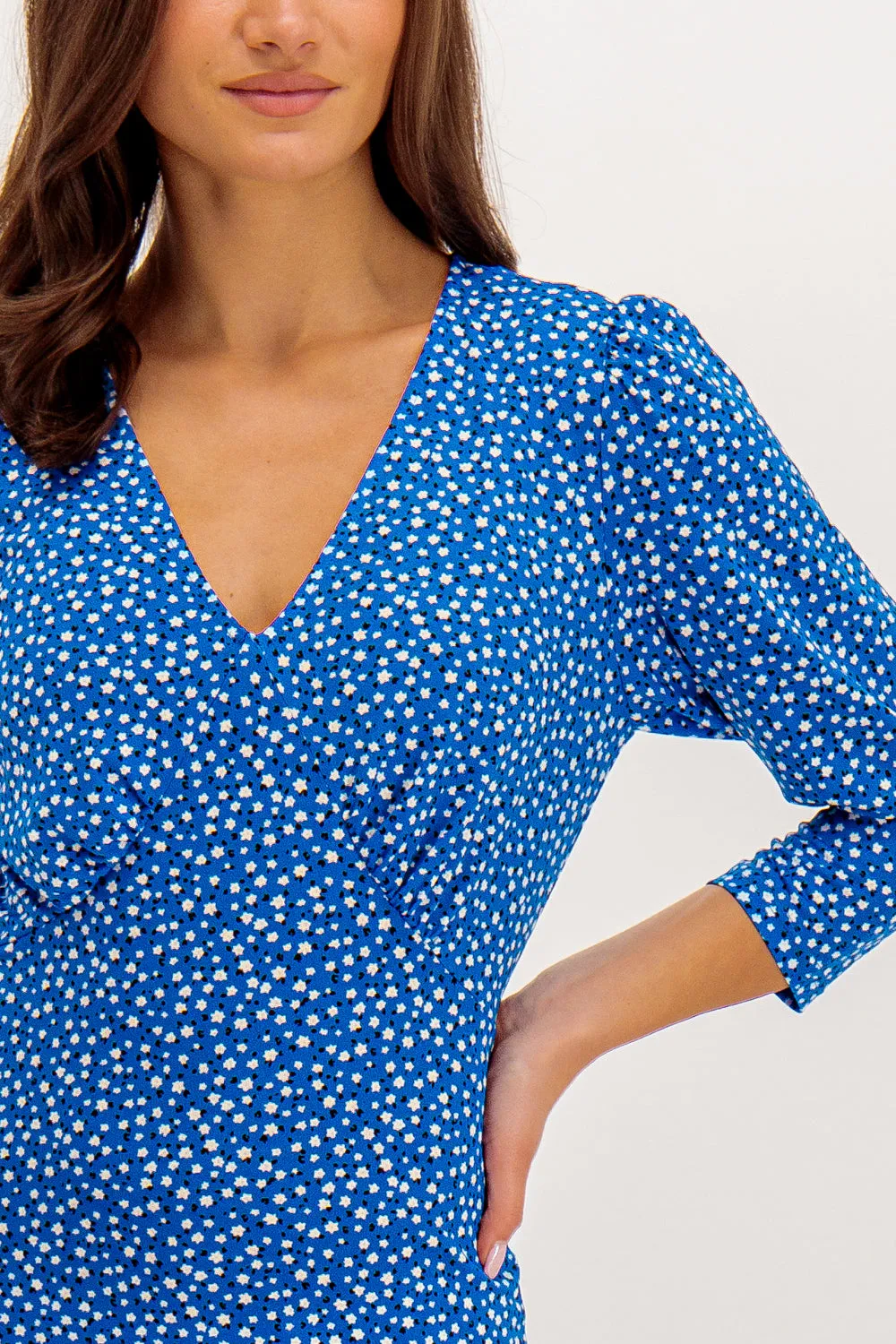 Straight-Cut Sallie Blue Floral V-Neck Midi Dress