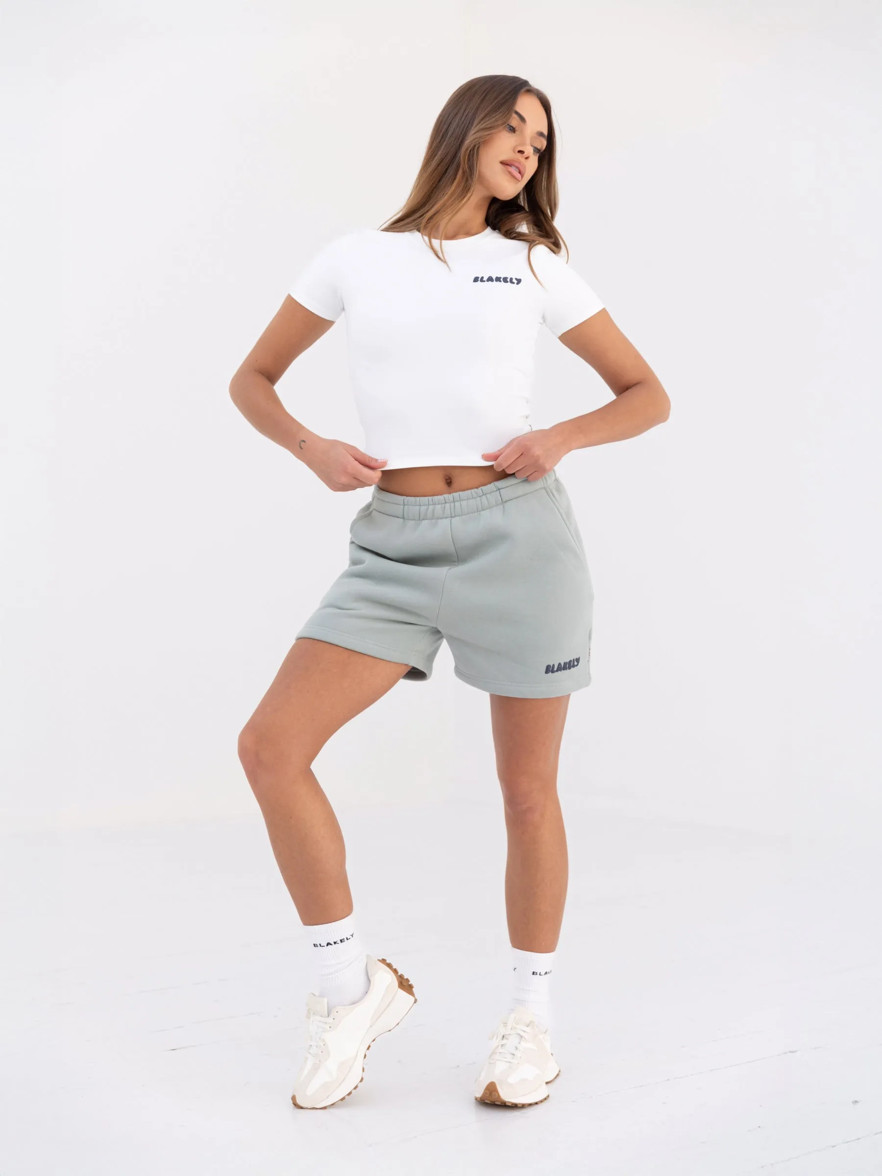 Sleek Waist Snag Free Design Cloud Print Jogger Shorts - Mineral Blue
