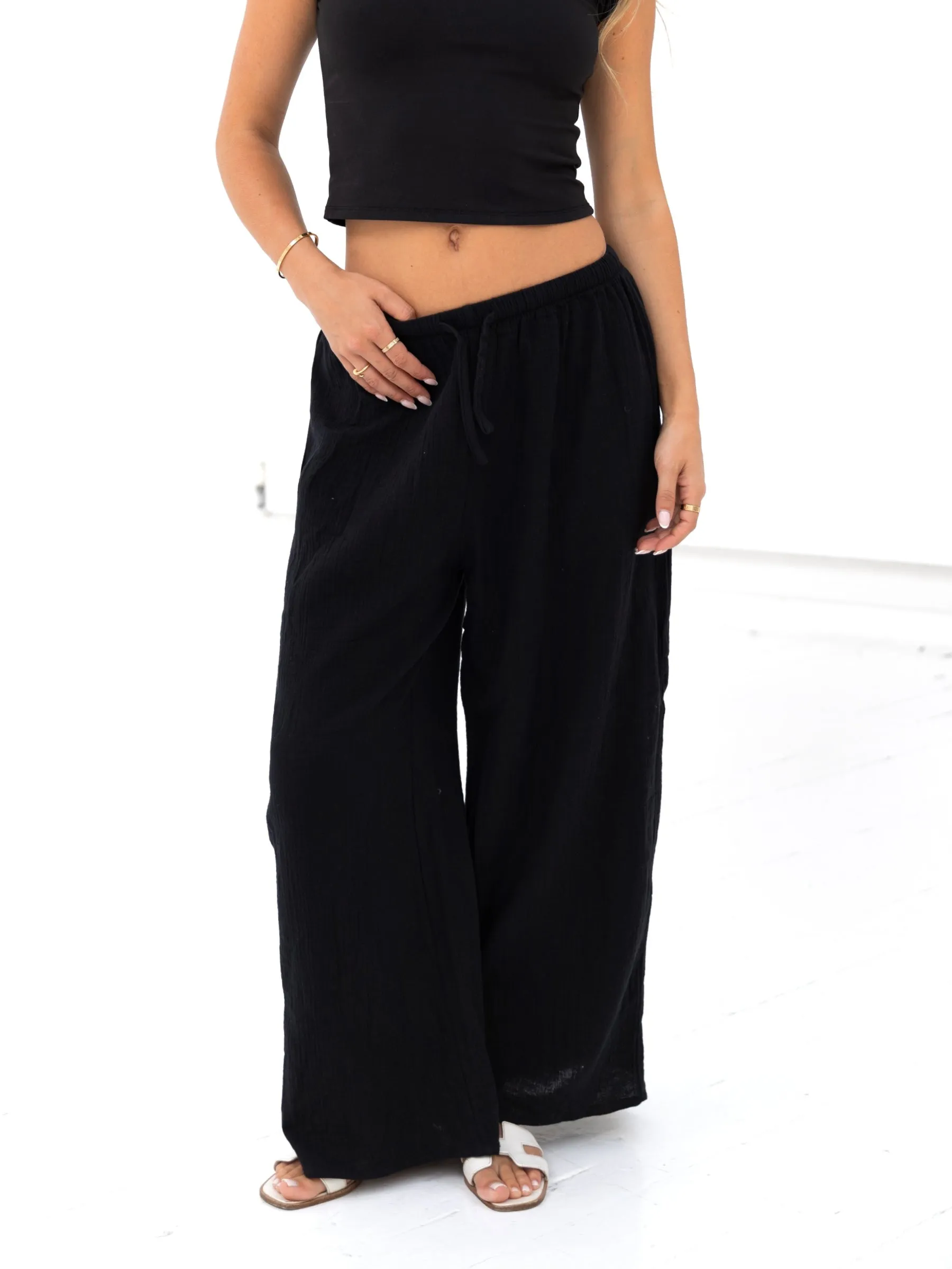 Weekend Getaway Luxury Beach Day Mila Wide Leg Trousers - Black