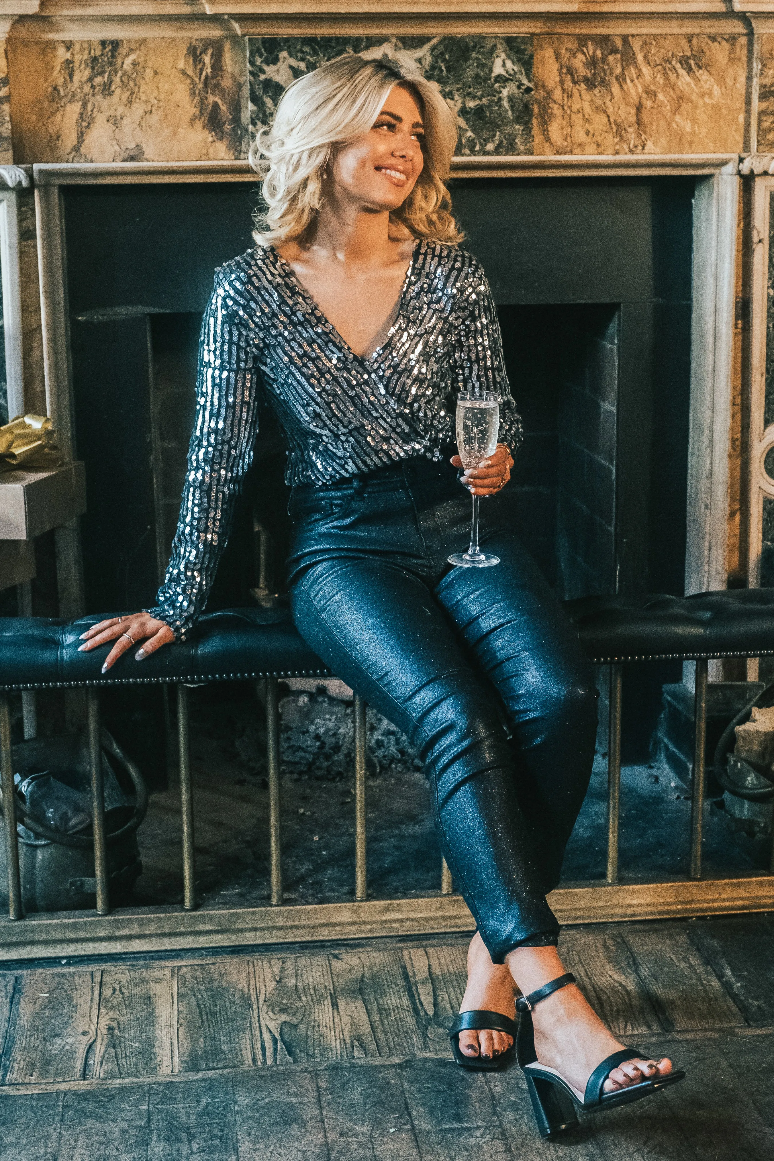 Stylish Fit Glitter Black Sevens Slim Pants