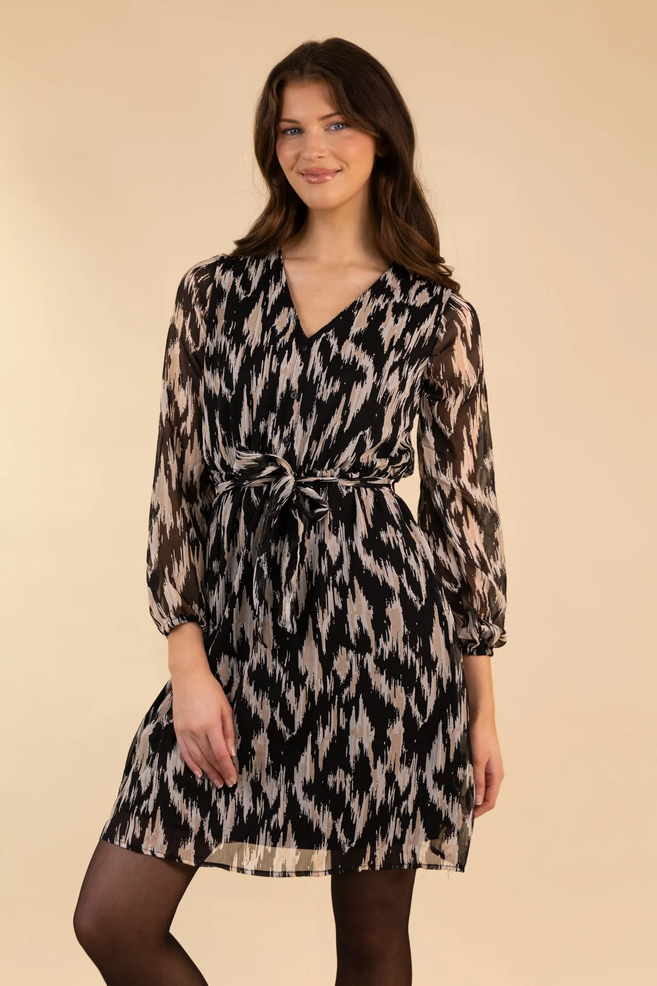 Tiered-Skirt Classic Comfort Cera Black Graphic Print Dress