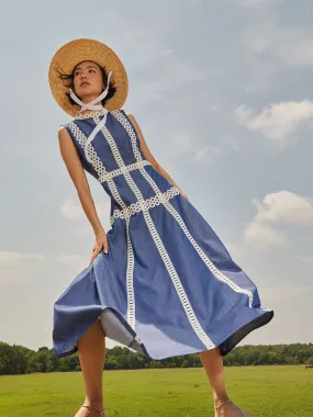 Modern Fit & Flare Cotton Eyelet Trim Maxi Dress Flow Sleeve Layered Design