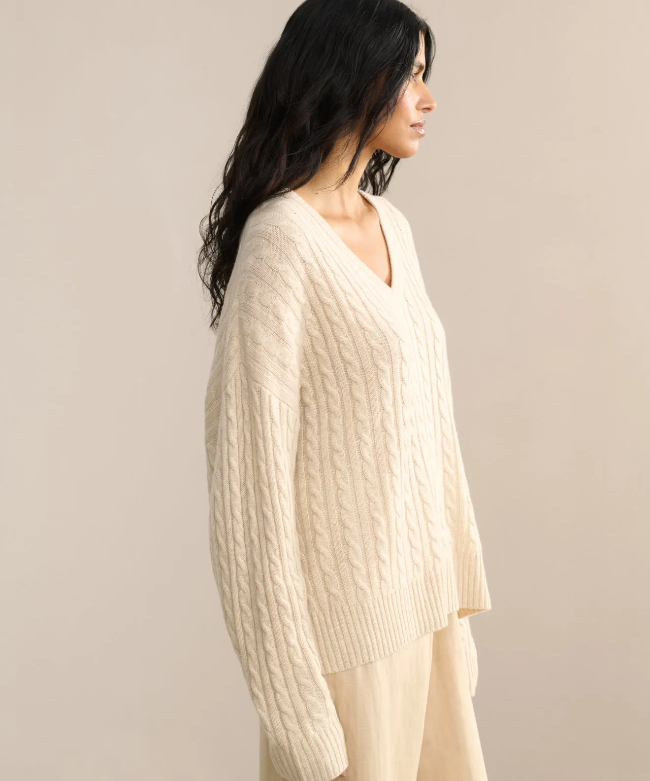 Relaxed Knitwear Versatile Wear Nell V-Neck Sweater