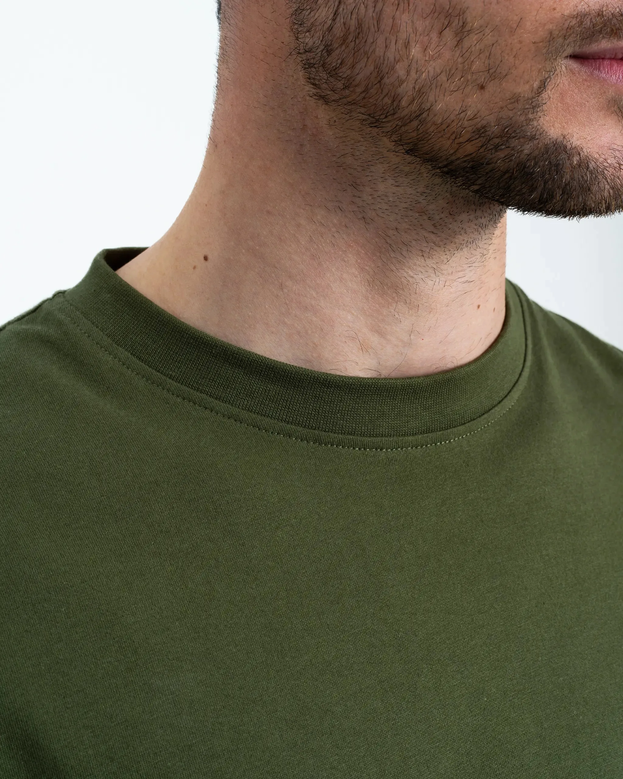 Casual Flex Casual and cool Newcastle United Men's Khaki Terrace Crest T-Shirt