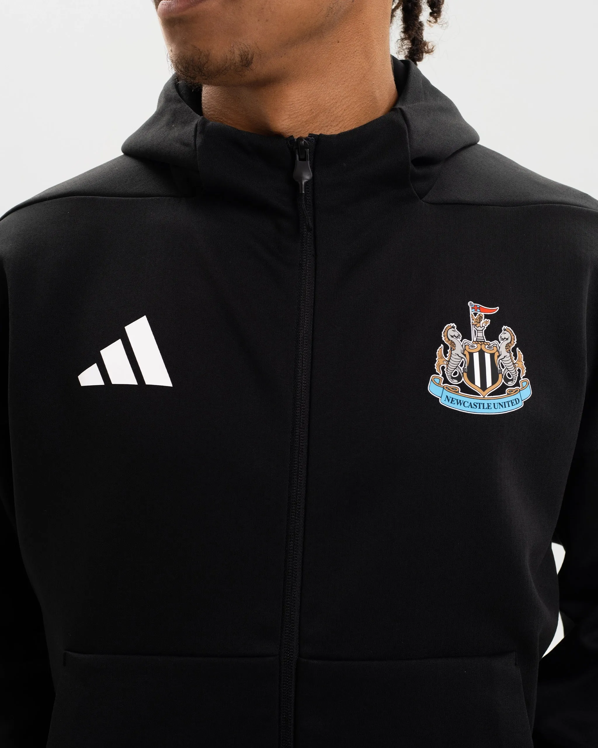 Newcastle United adidas 25/26 Black Anthem Jacket Compression Fit Technology Casual Comfort Wear