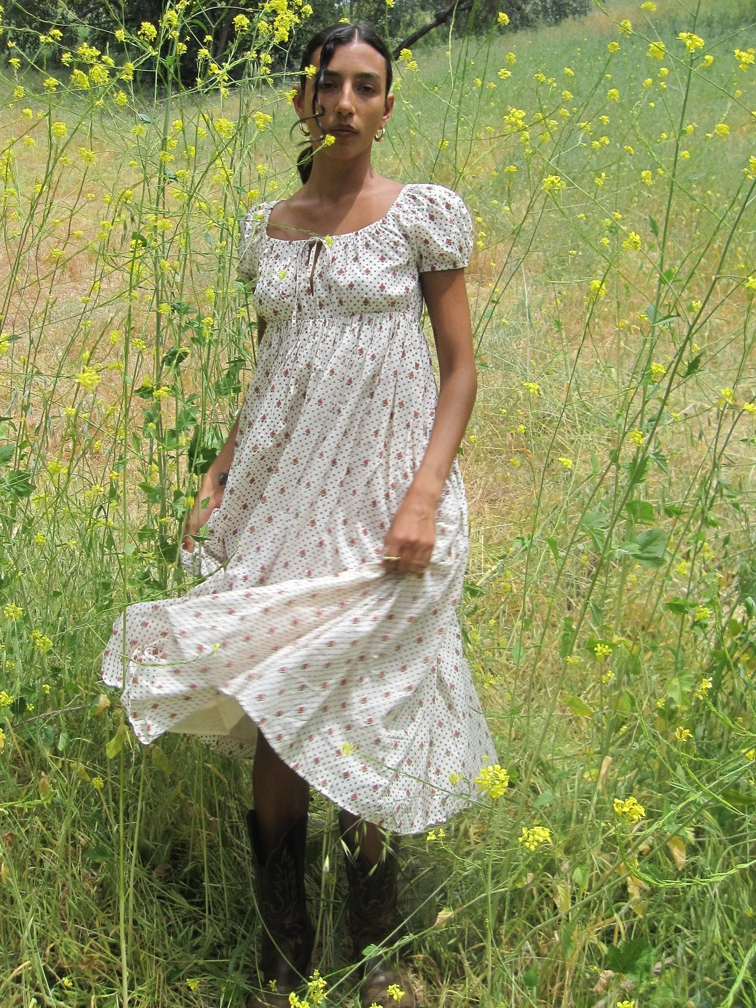 Smooth Design Heart Glow Coralie Dress in Blush Foulard