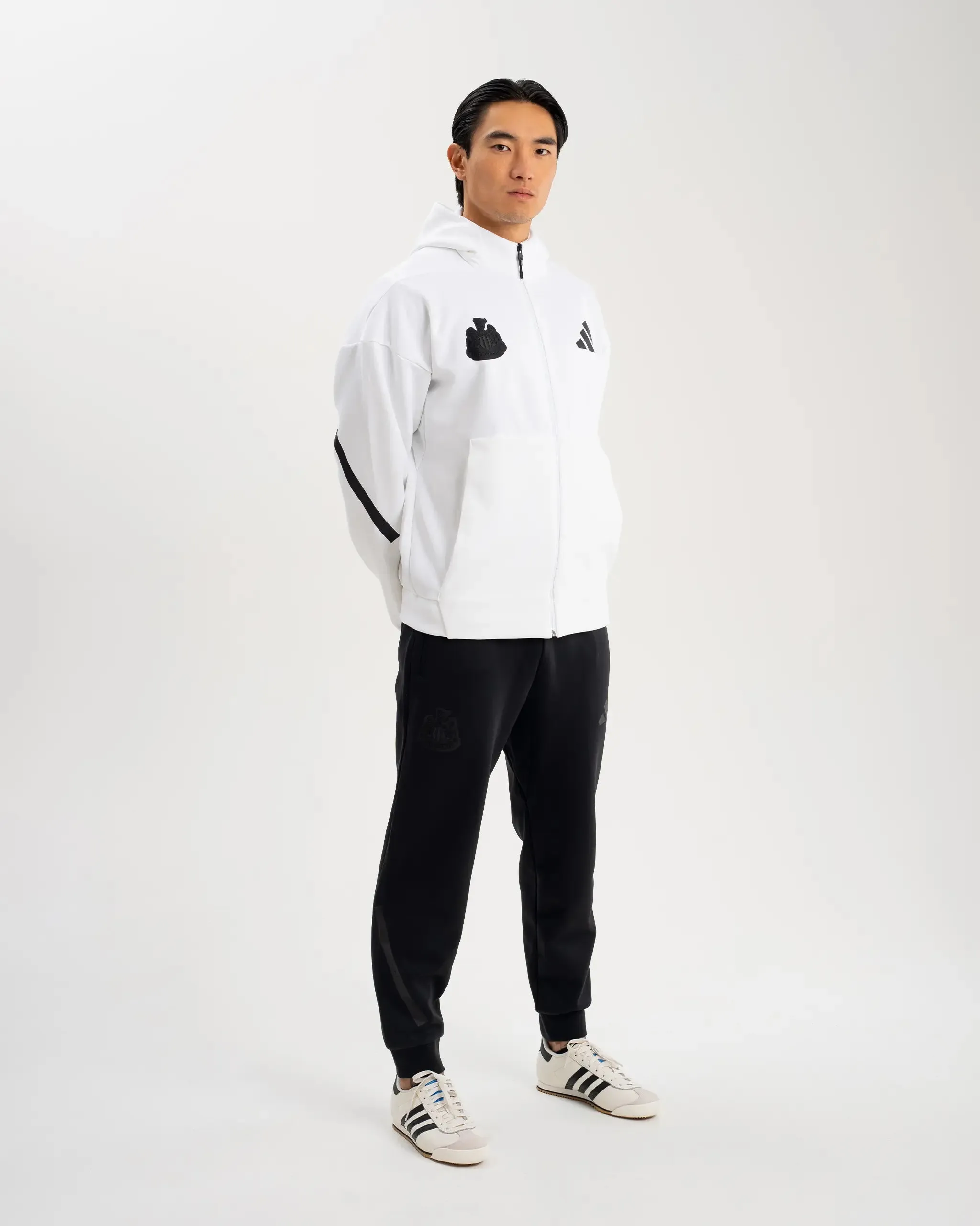 Newcastle United adidas Men's Z.N.E. White Full Zip Hoodie Outdoor Layers Breathable Stretch Design