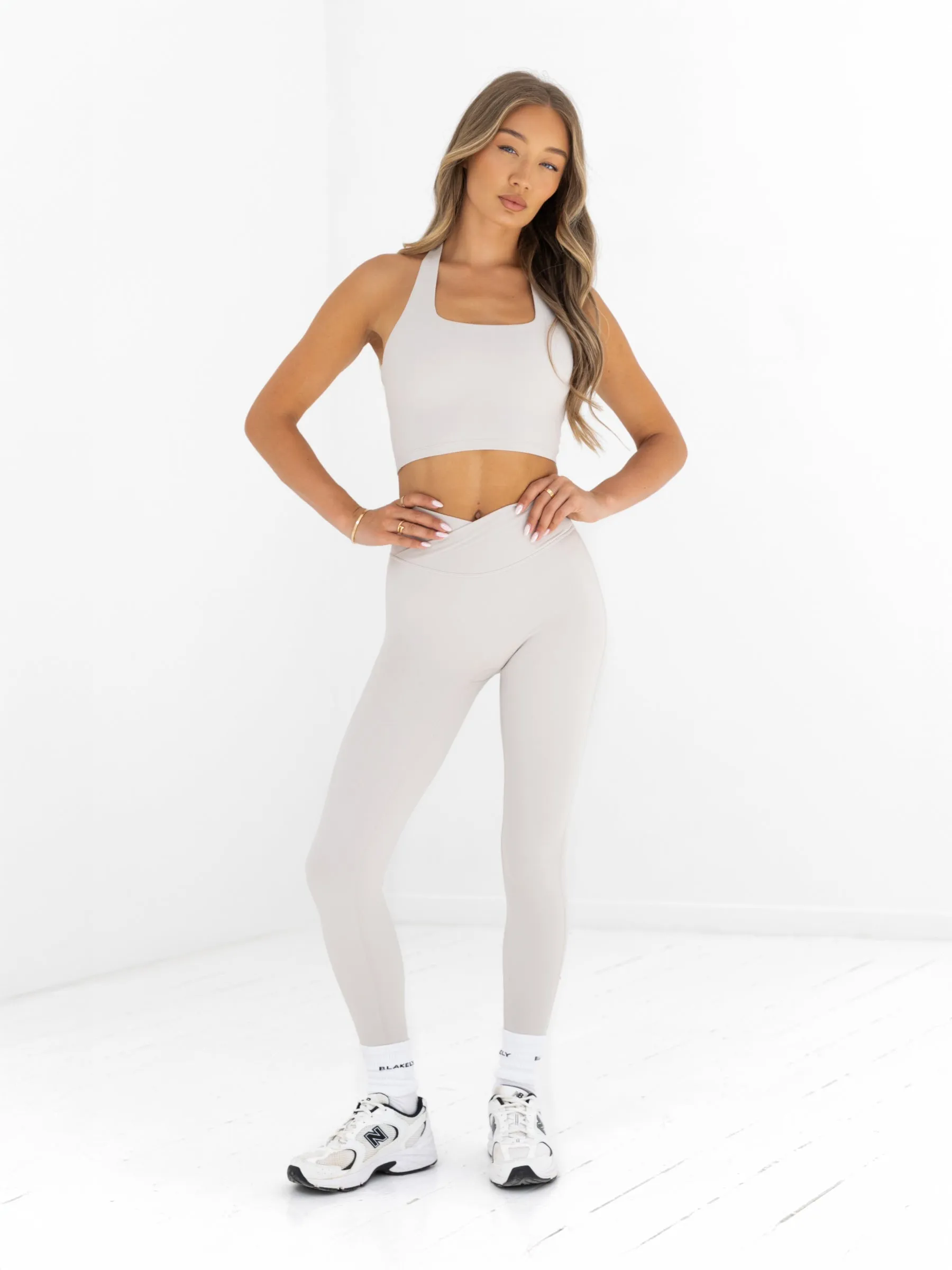 Ultimate Crossover Leggings - Ivory Breathable Stretch