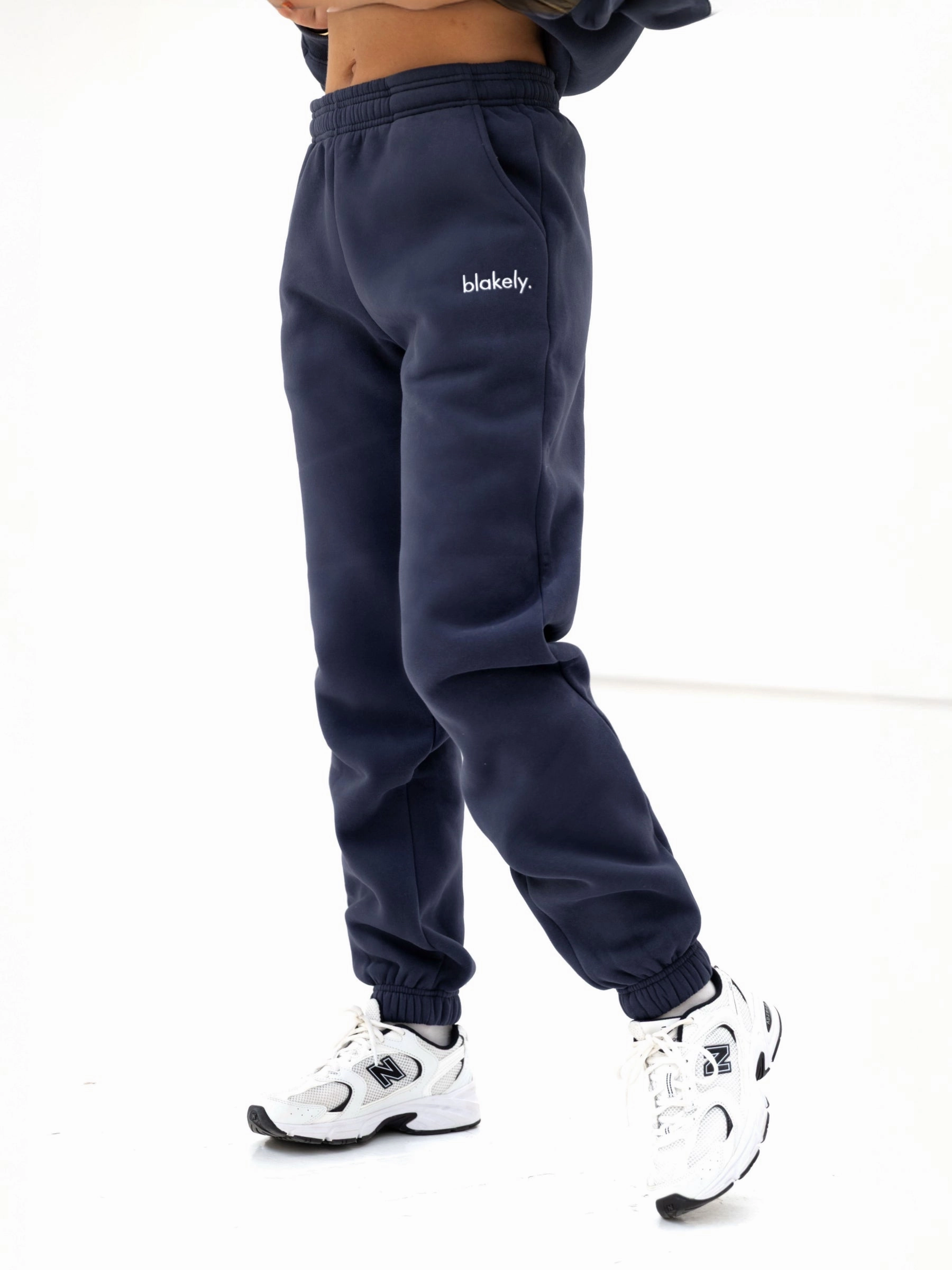 Casual Movement Dressy look Sami Sweatpants - True Navy