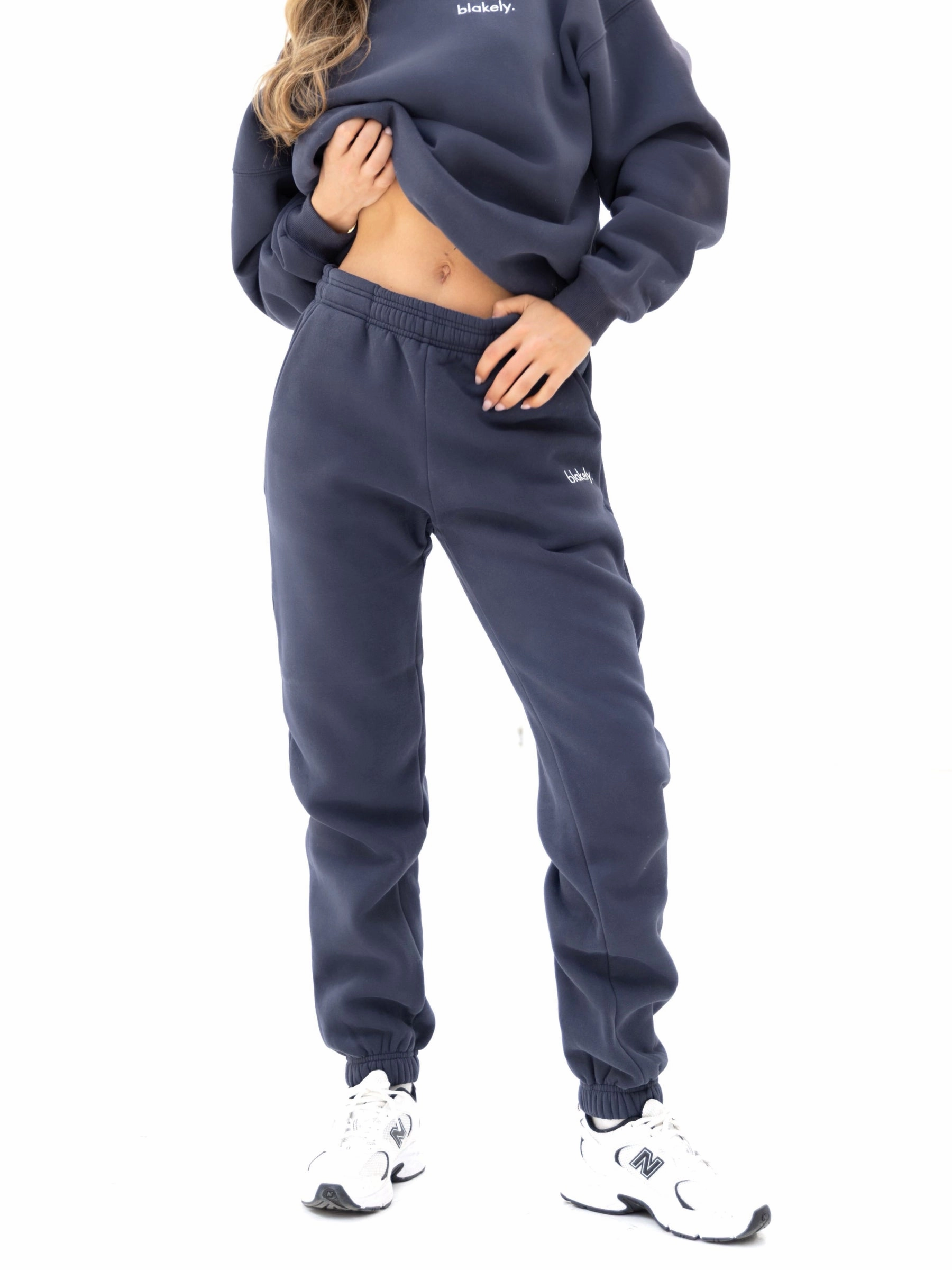 Sami Sweatpants - True Navy Chic Appeal