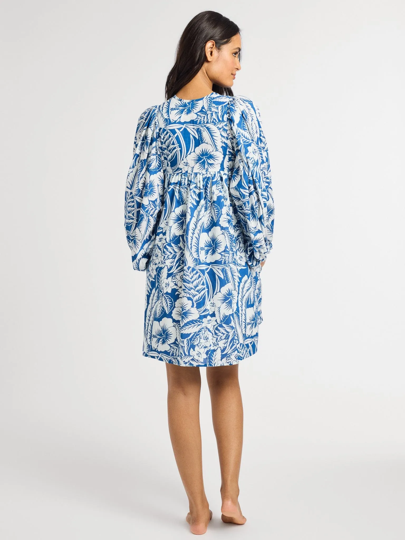 Daisy Dress in Blue Hibiscus Gemstone-Detail