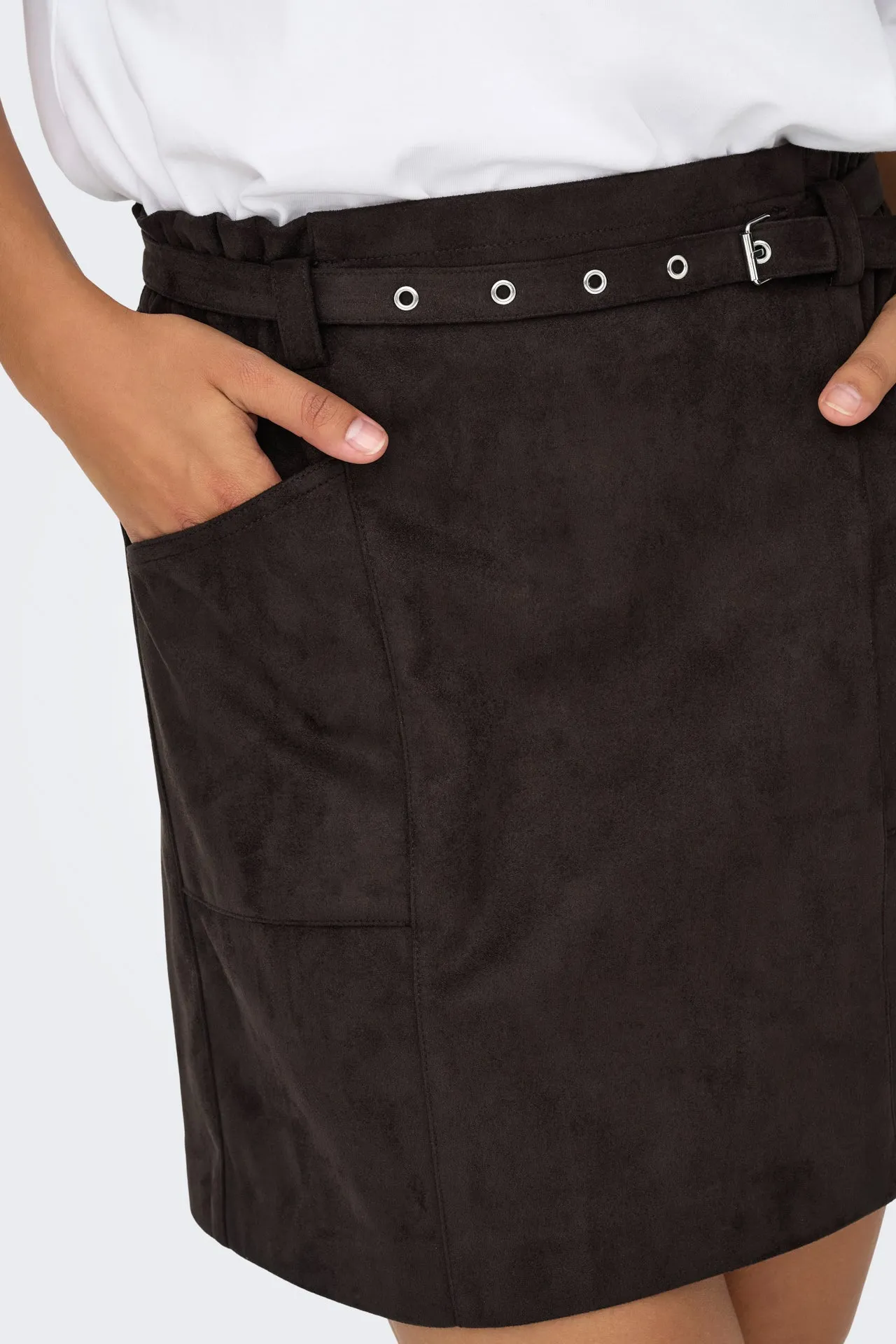 Travel Influence Simple looks Diane Brown Faux Suede Belted Skirt