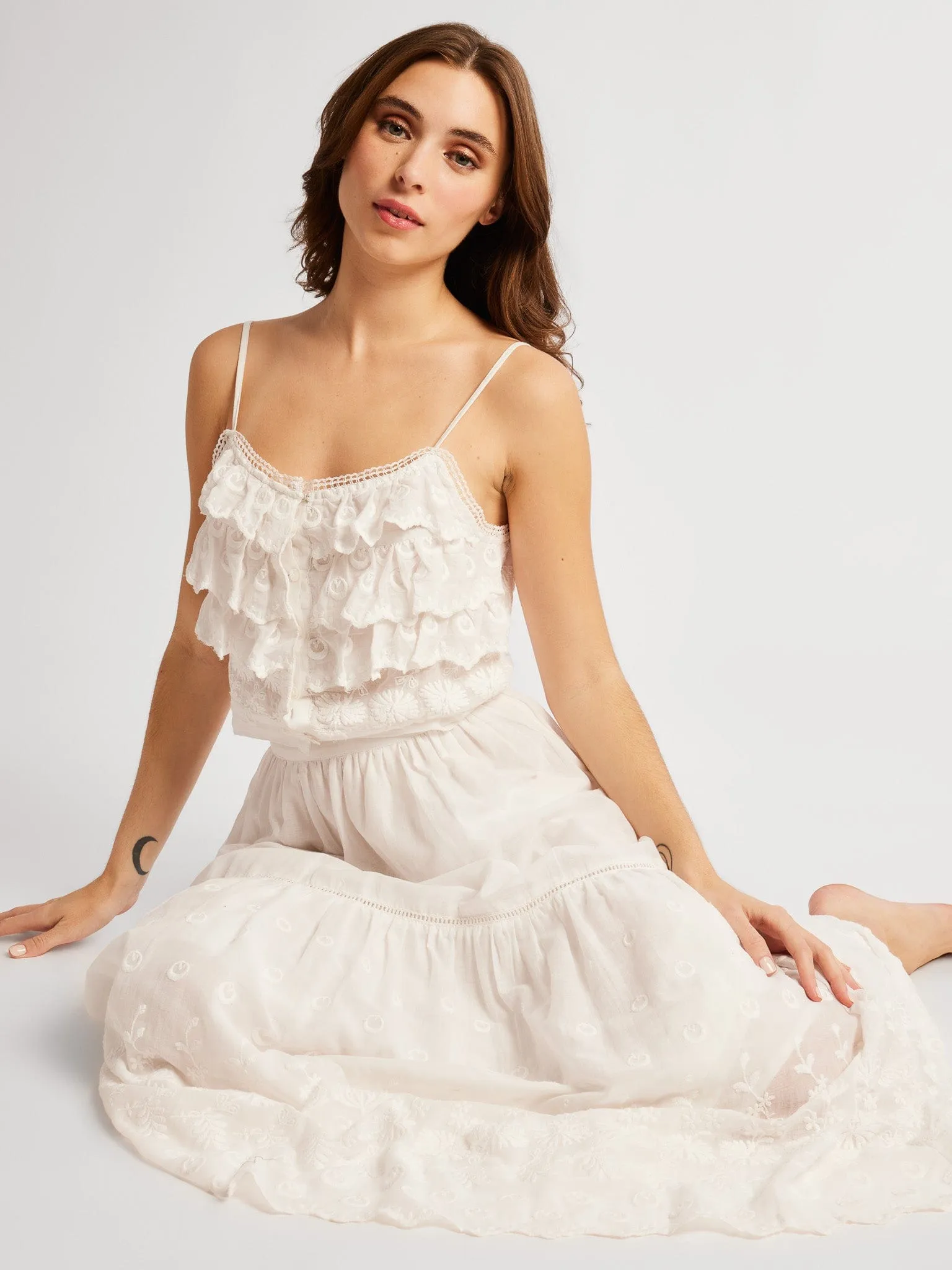 Betty Skirt in White Petal Embroidery Relaxed Vibe Clean Aesthetic