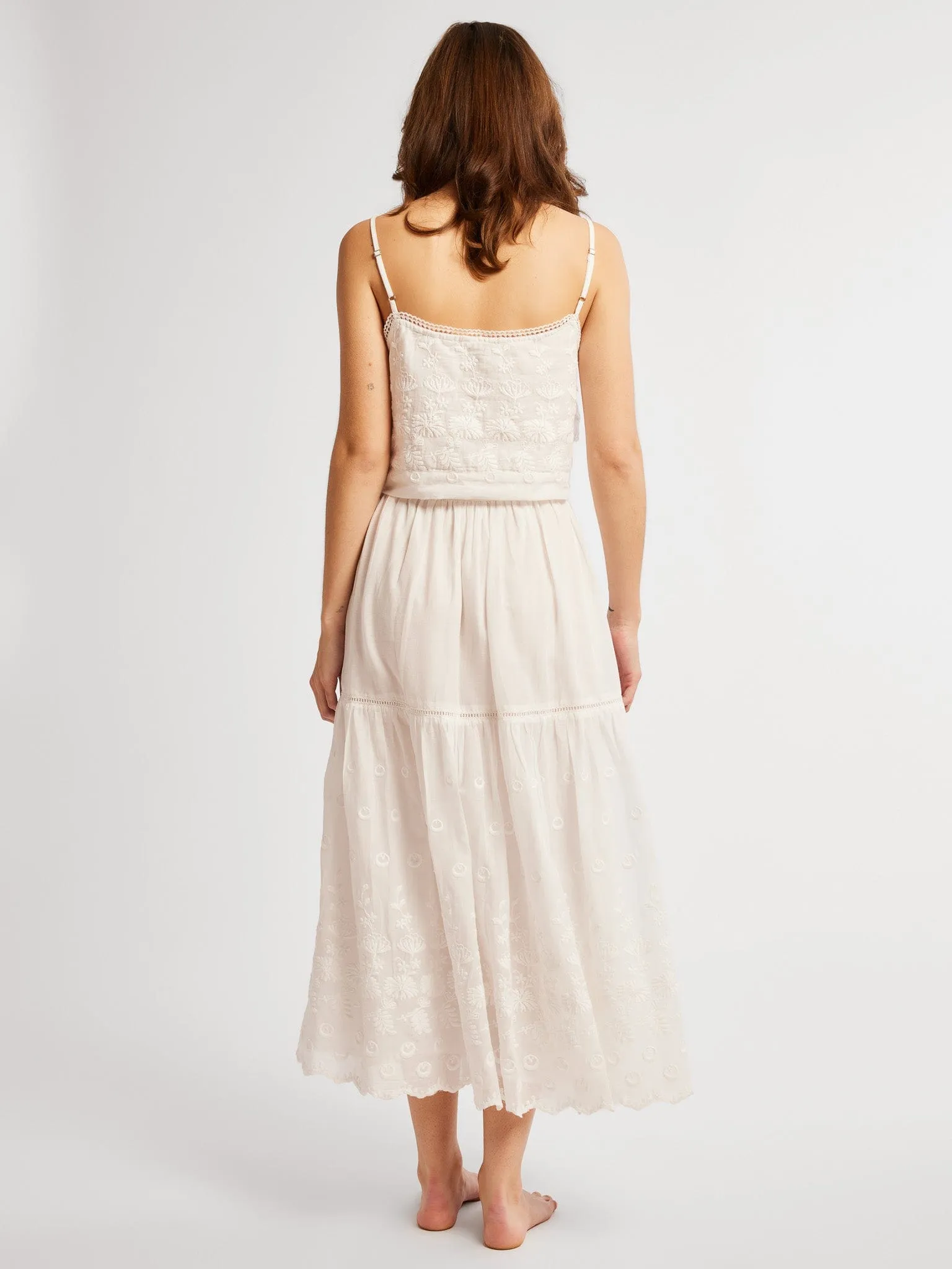 Knitted Fabric Mid Rise Betty Skirt in White Petal Embroidery