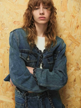 Body Adaptive Fit Ergonomic Cut Cropped Collarless Denim Jacket