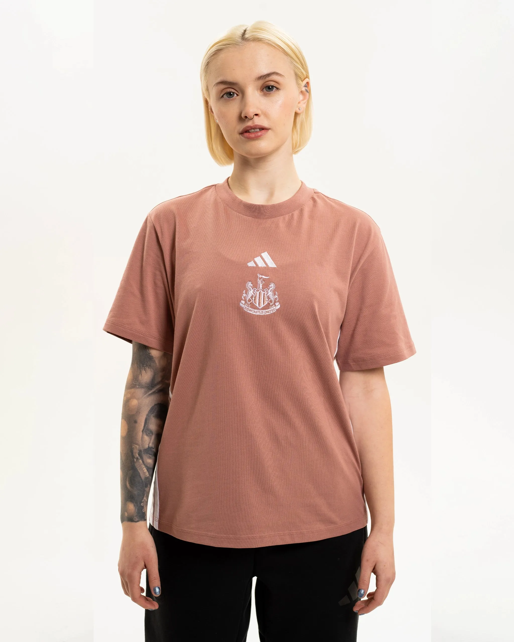 Newcastle United adidas Women's 3-Stripe Warm Clay T-Shirt StretchReinforcedArmholes