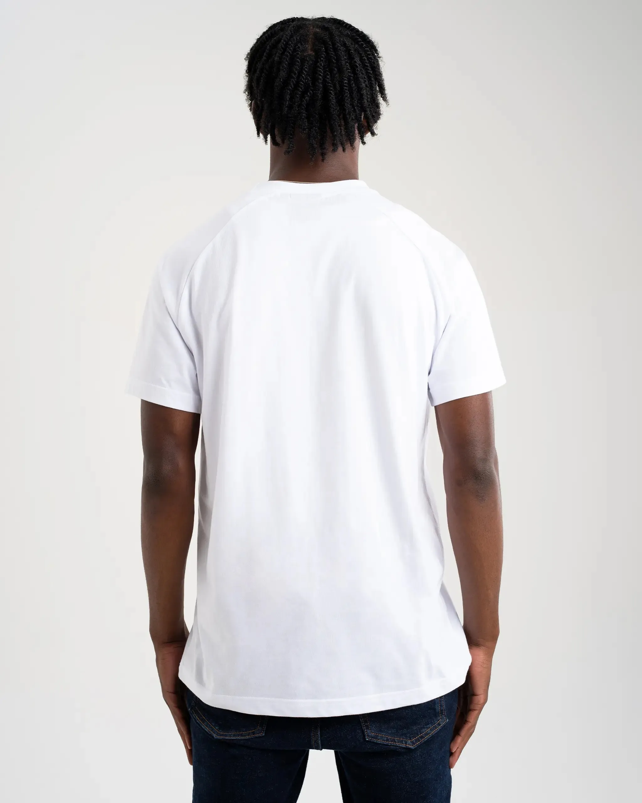 Casual Active Newcastle United Men's White Raglan Crest T-Shirt