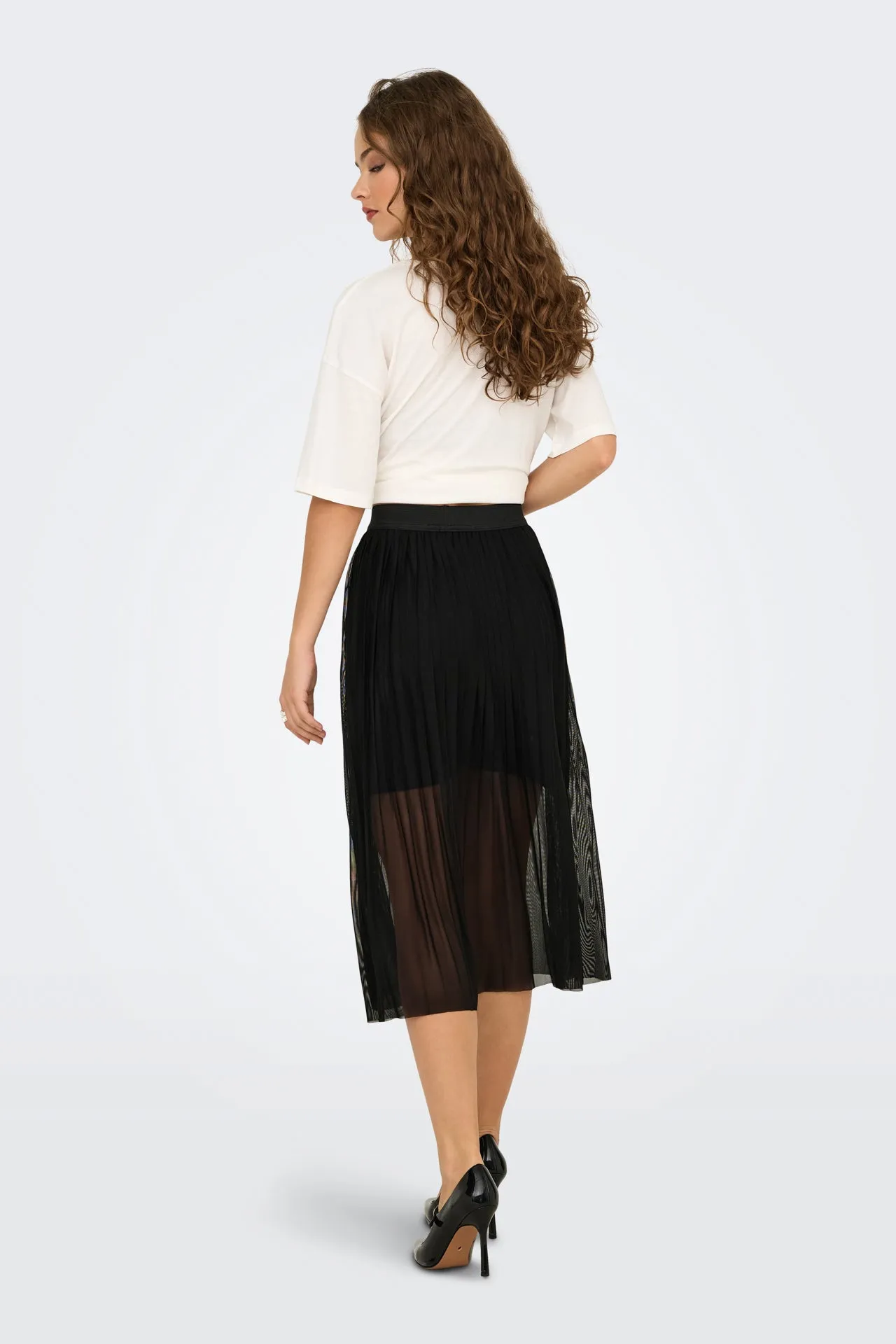 Lightweight Bold Cut Elsa Pleat Black Mesh Skirt