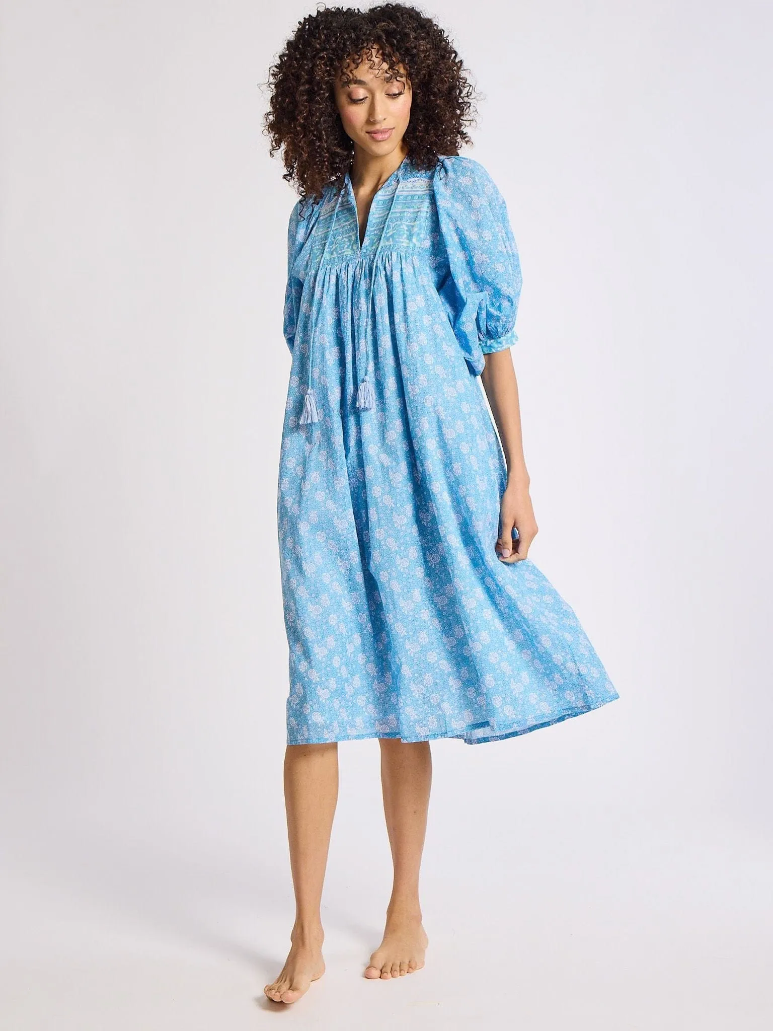 Saffron Dress in Charleston Floral Unlined Look