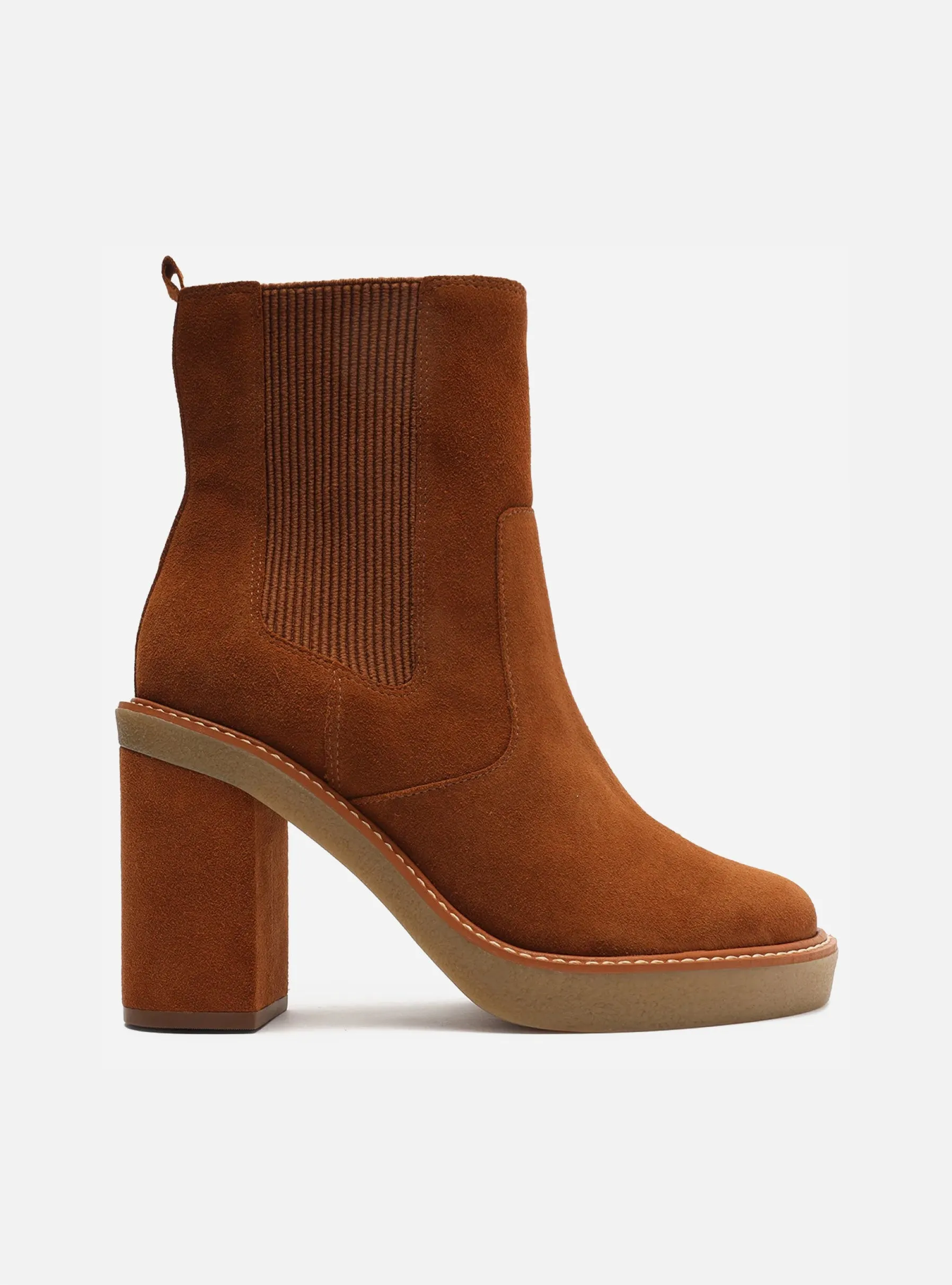 Jade Leather Bootie Abrasion Resistant Outsole Flexible Frame Outdoor Explorer