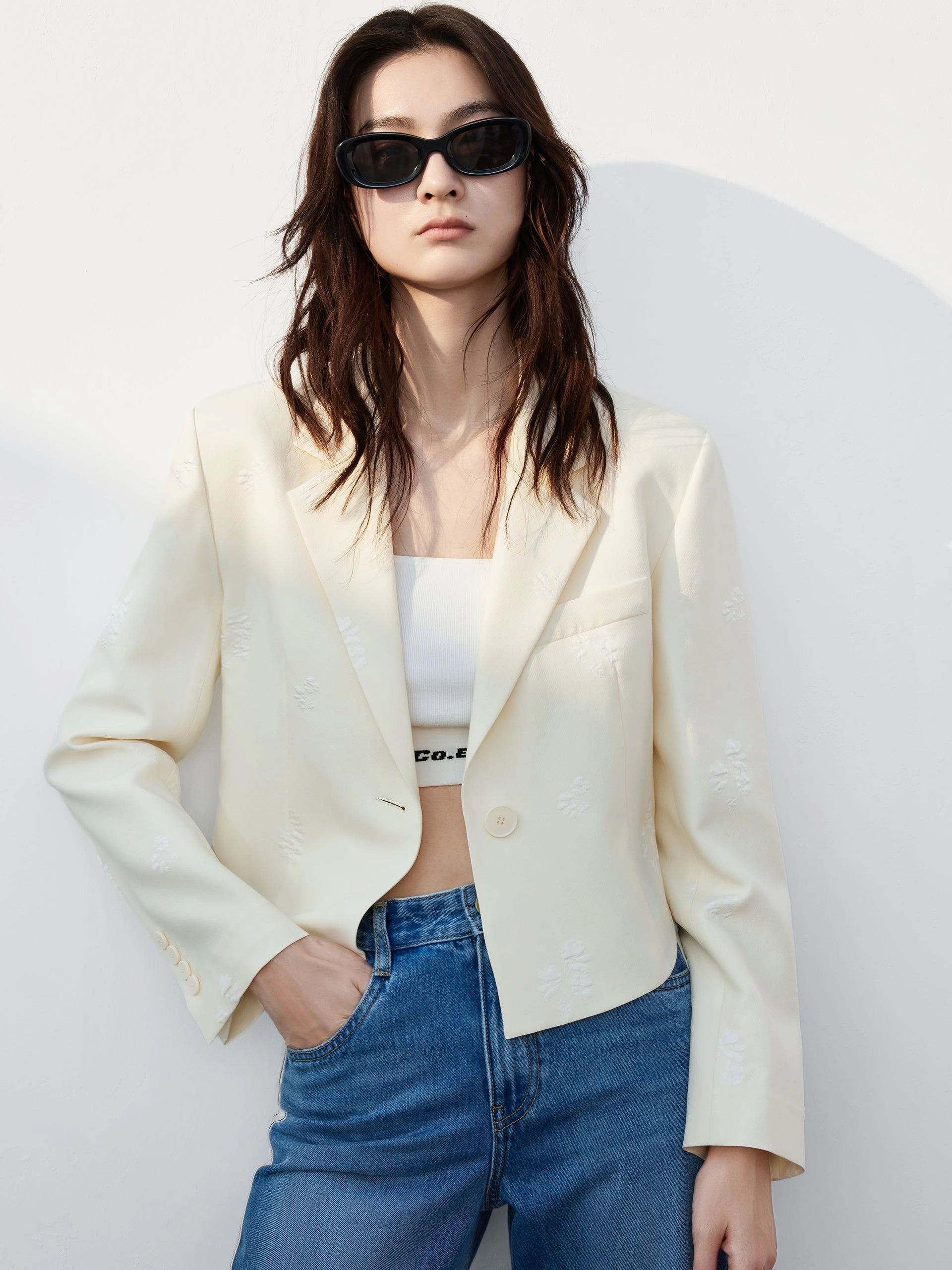 Anti Pilling Fabric Soft Touch Lining Floral Jacquard Cropped Jacket