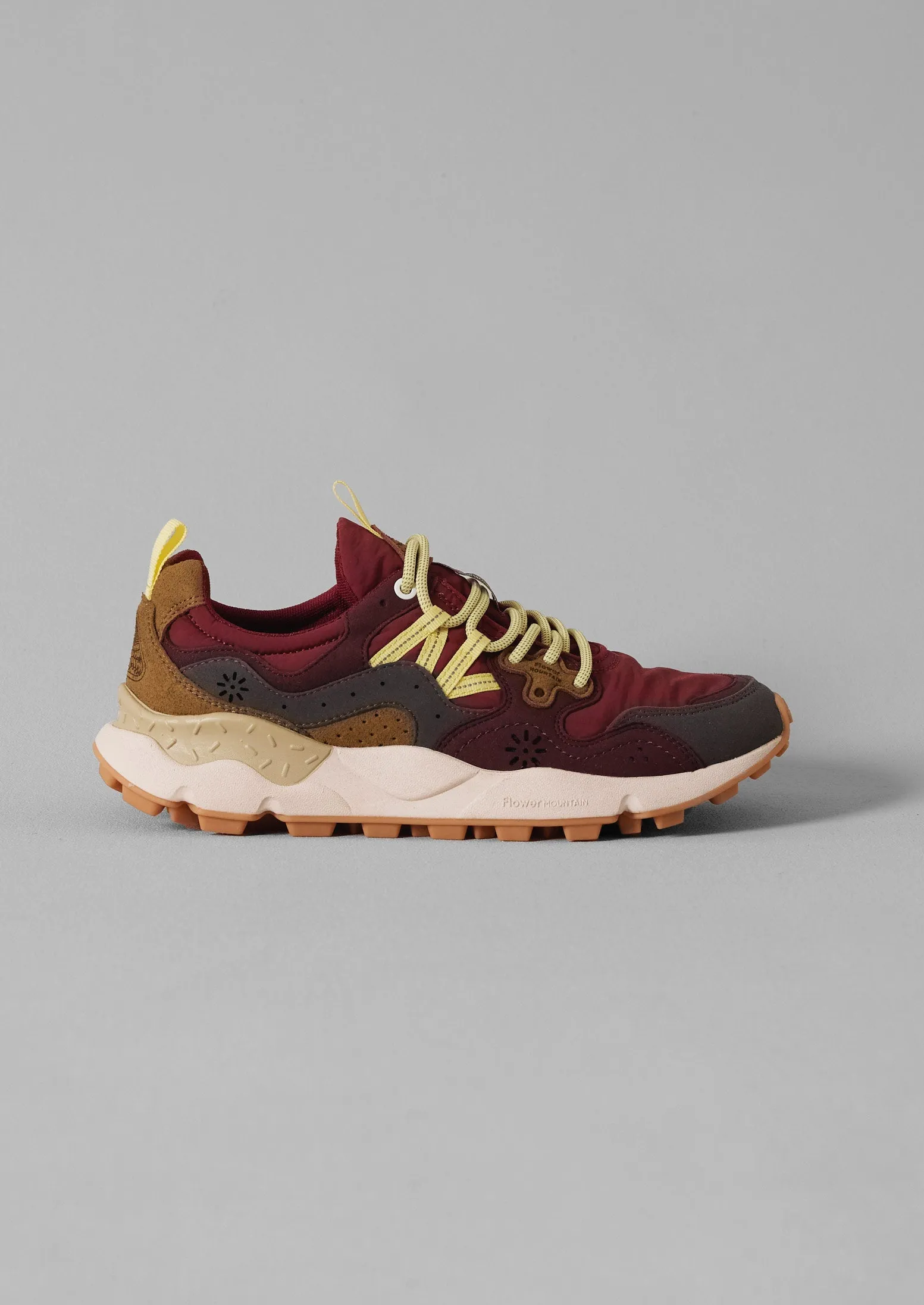 Everyday Motion Flower Mountain Yamano Kaiso Panelled Sneakers | Brick/Iris