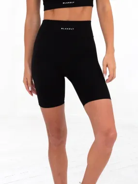 Ultimate Active Shorts - Black easy-care item